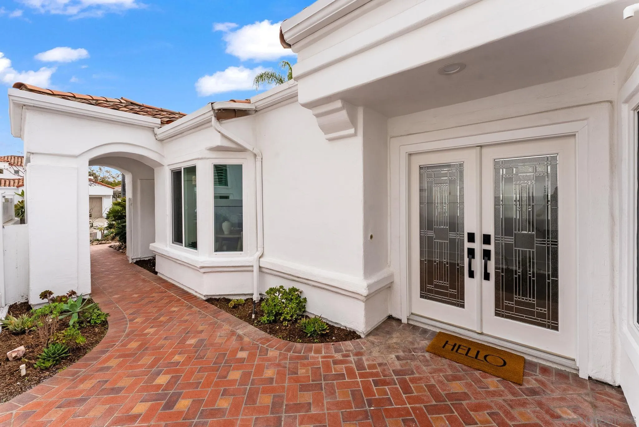 https://cdn.realtyfeed.com/cdn/127/260004537/eb0b9b0af5a545f6ce000c804cd24052.webp