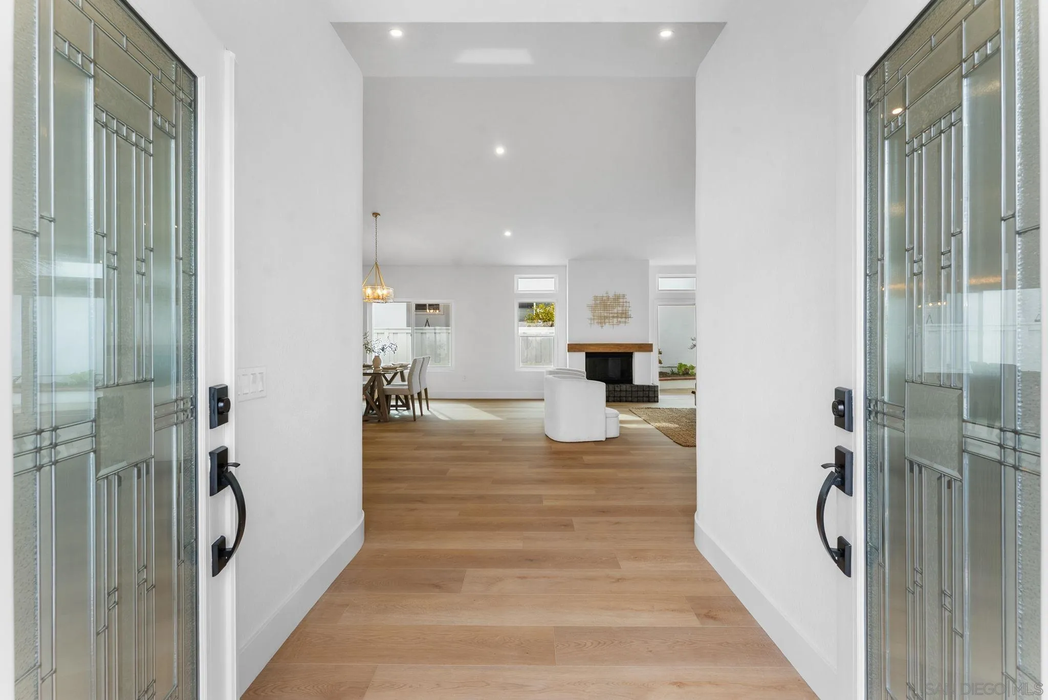 https://cdn.realtyfeed.com/cdn/127/260004537/f07e7e58111535e850cb869a3c381e03.webp