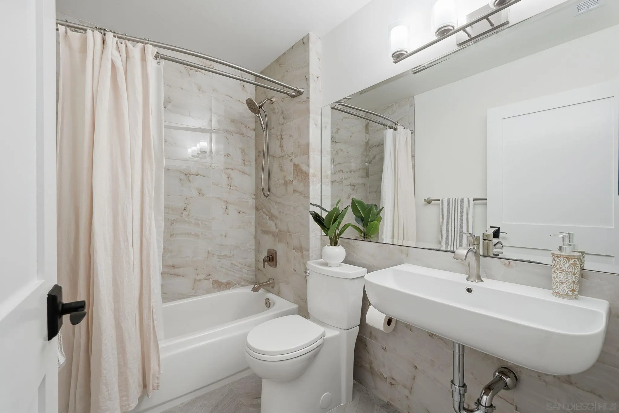 Photo #23: 260004540 Listing: Photo #23