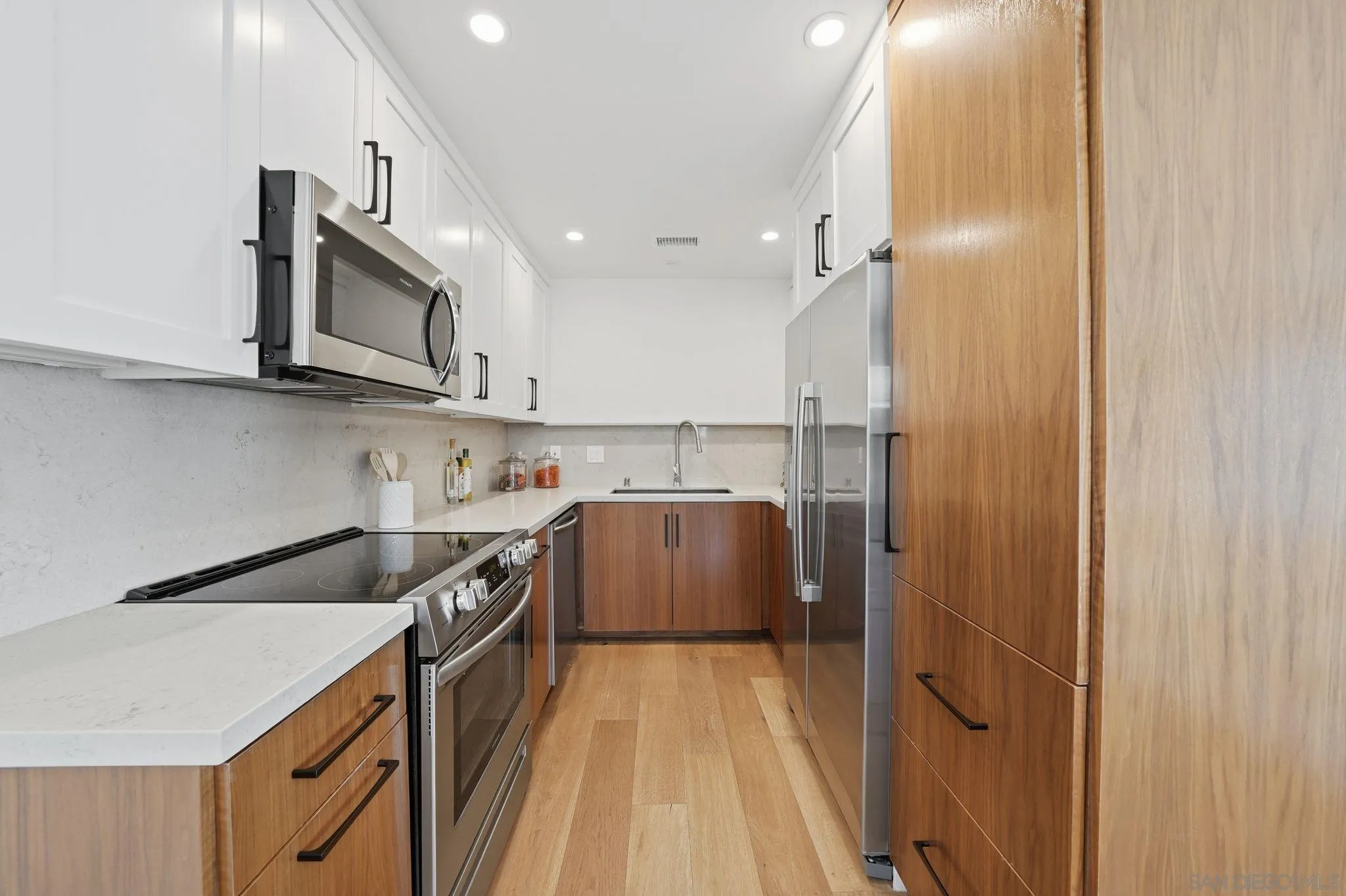 Photo #8: 260004540 Listing: Photo #8