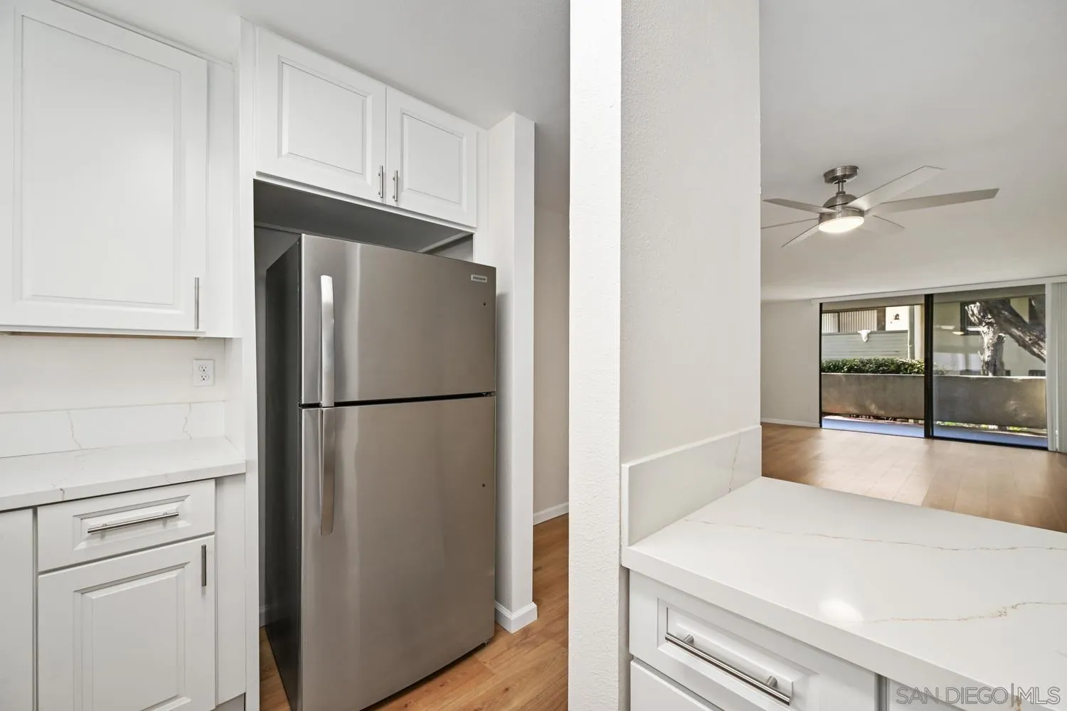 https://cdn.realtyfeed.com/cdn/127/260004542/d0e7eadc6ce00b9e1c31fa4fdbc0a140.webp