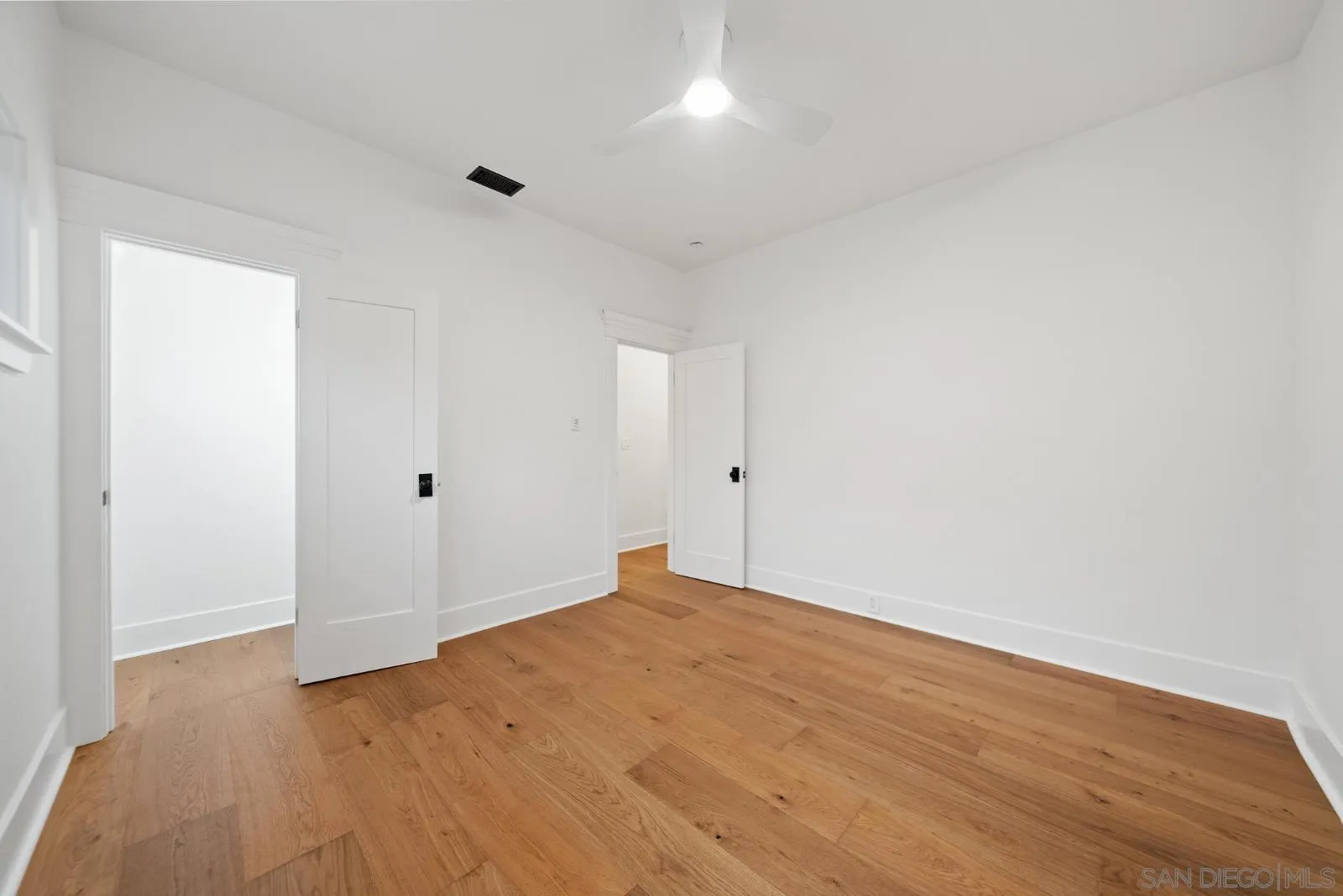 https://cdn.realtyfeed.com/cdn/127/260004547/3534c12137739494f009a828f63ba66a.webp