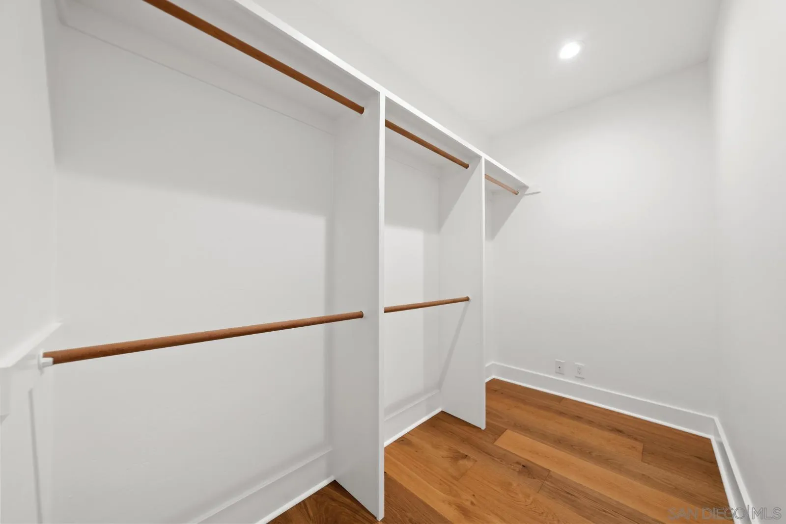 https://cdn.realtyfeed.com/cdn/127/260004547/7f10c830dd74e07814e65b82265bb08a.webp