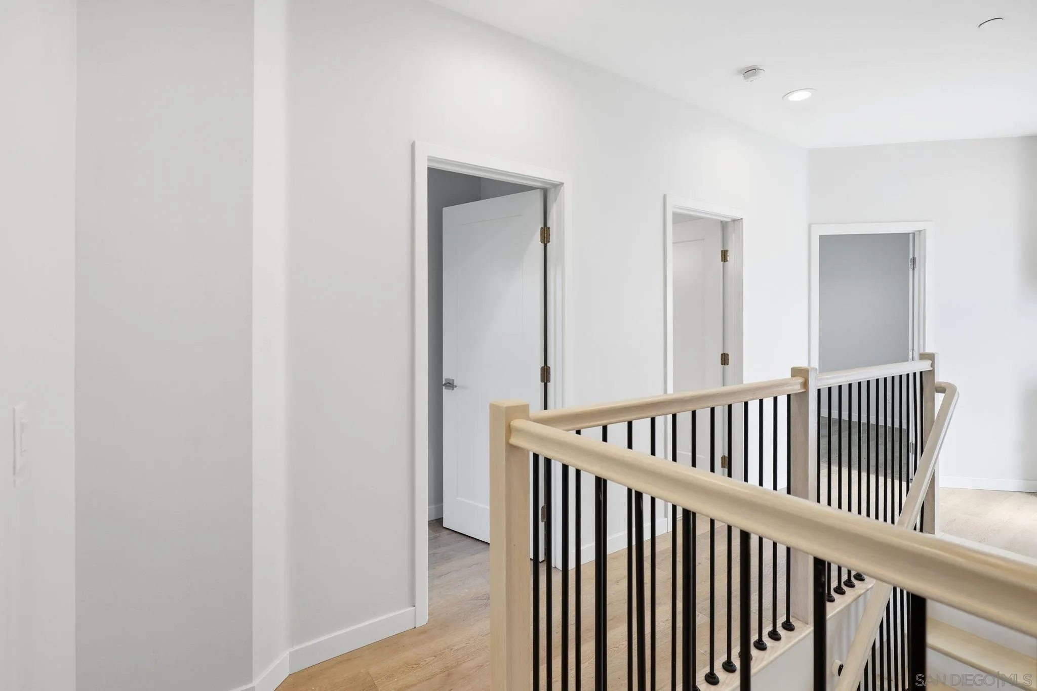 https://cdn.realtyfeed.com/cdn/127/260004551/1e160434e6ae097abcc4c43de2a2661e.webp