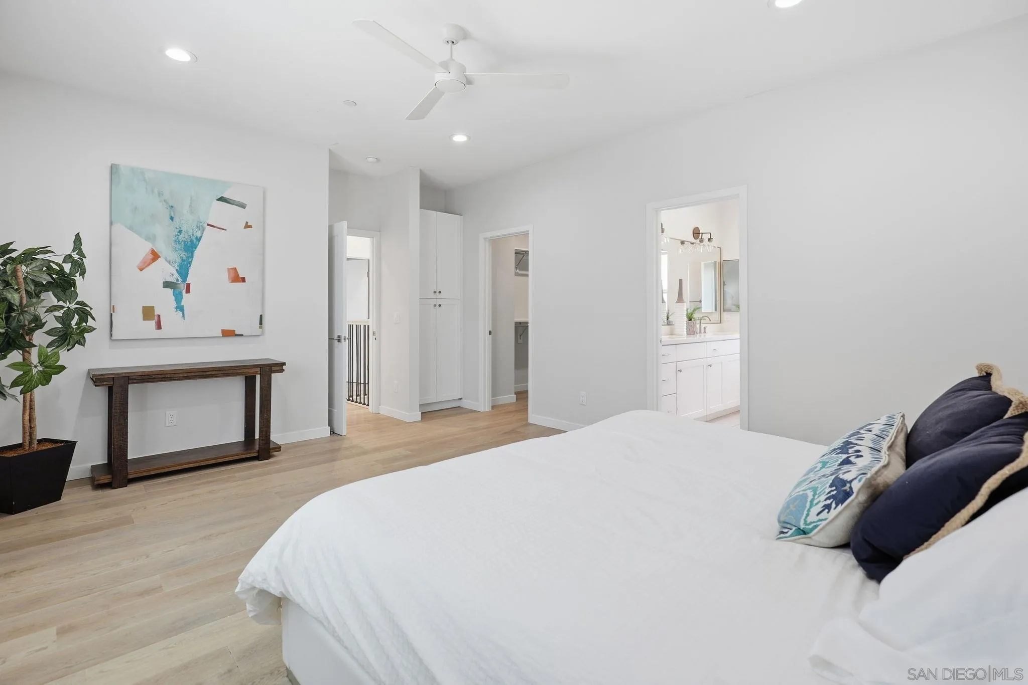 https://cdn.realtyfeed.com/cdn/127/260004551/2b4f6127ae1210ddcb8877d4ef4ab7f3.webp