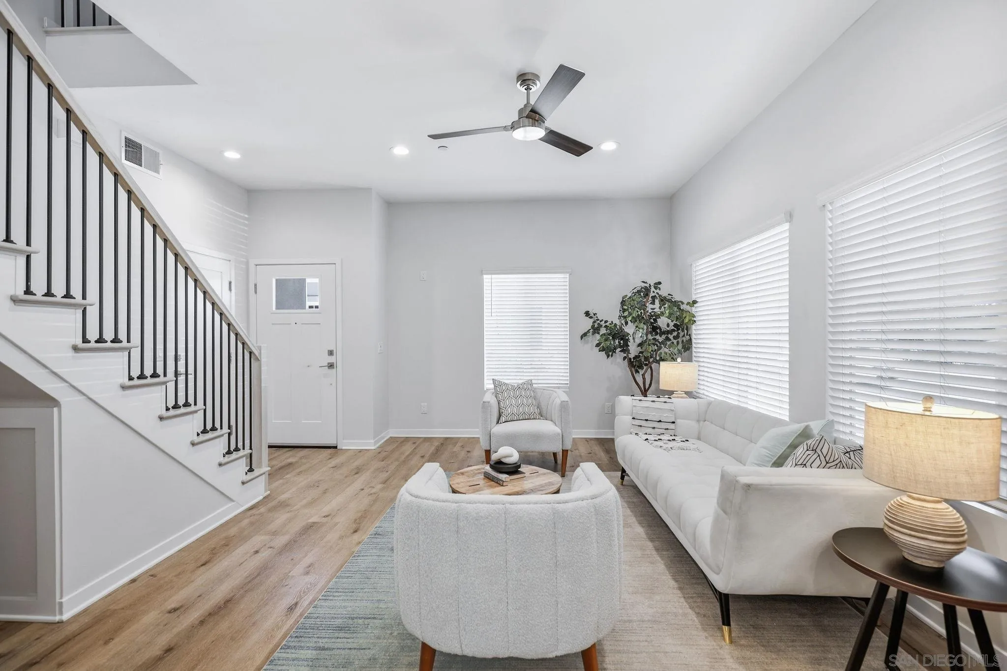 https://cdn.realtyfeed.com/cdn/127/260004551/31d84c3351d93b02f43fc05f60780ef3.webp