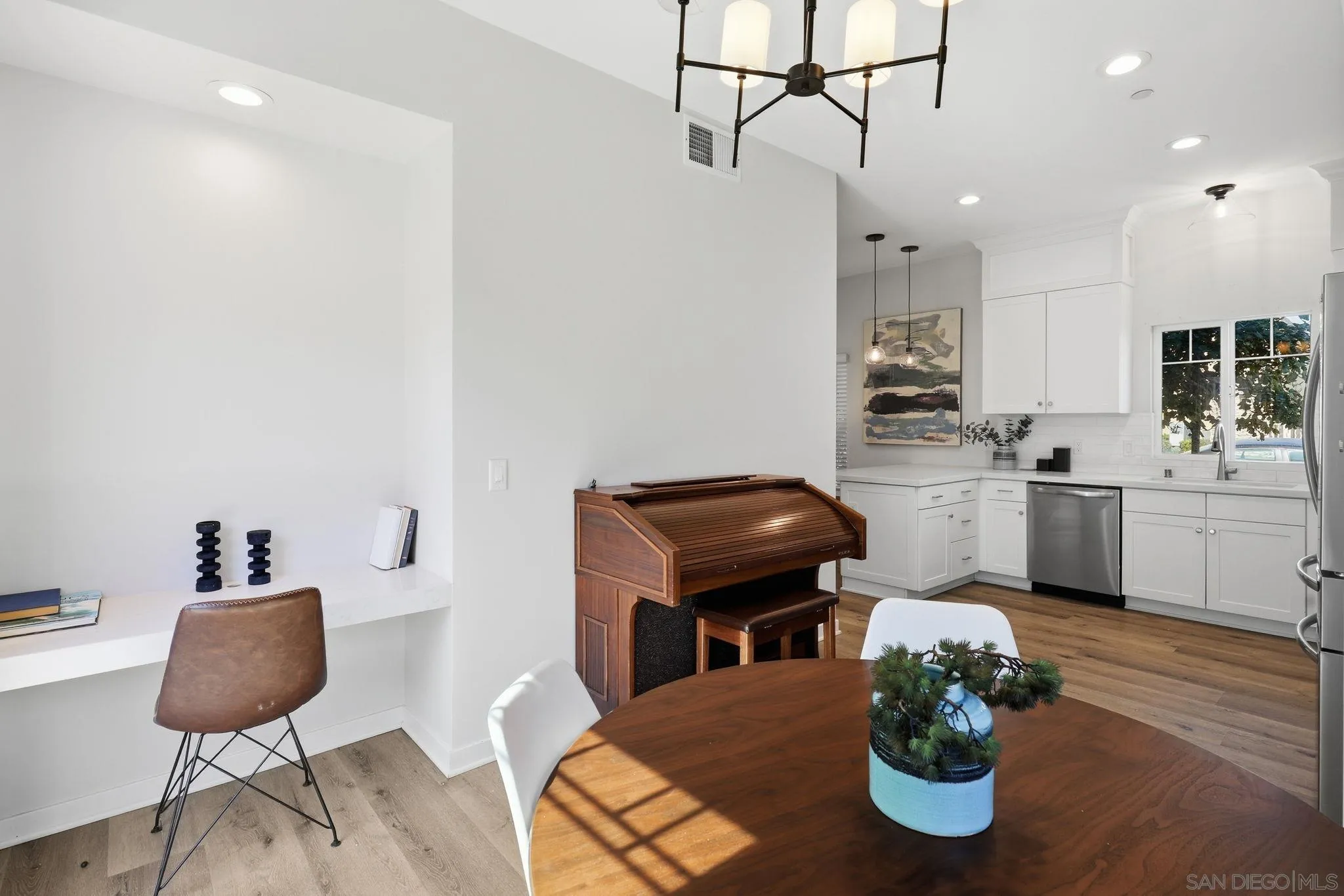 https://cdn.realtyfeed.com/cdn/127/260004551/9a4bff6ad34c68b239a557ef6f7dff9d.webp