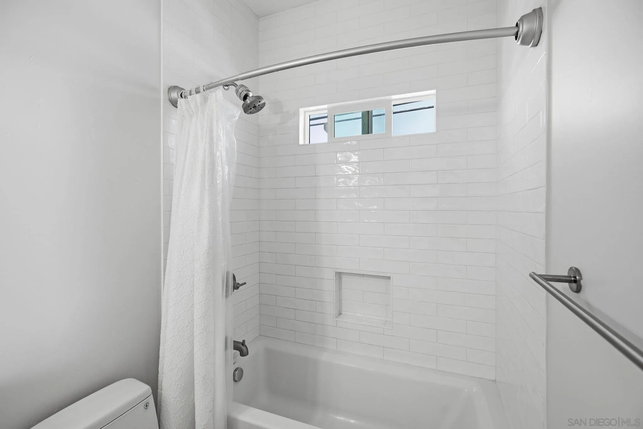 Photo #45: 260004551 Listing: Photo #45