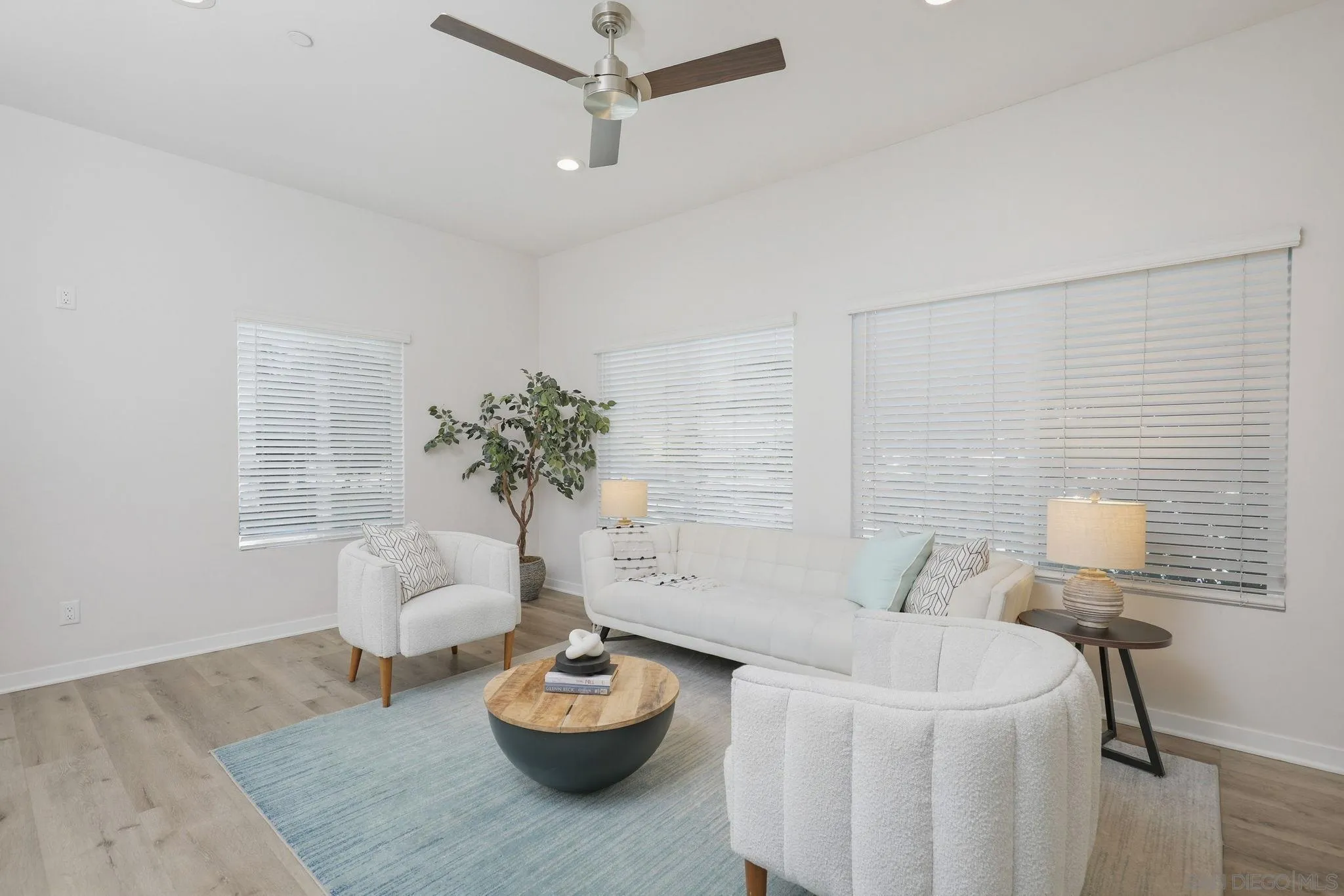 https://cdn.realtyfeed.com/cdn/127/260004551/e5b935841a49e864b46eb6ec1467eeaa.webp