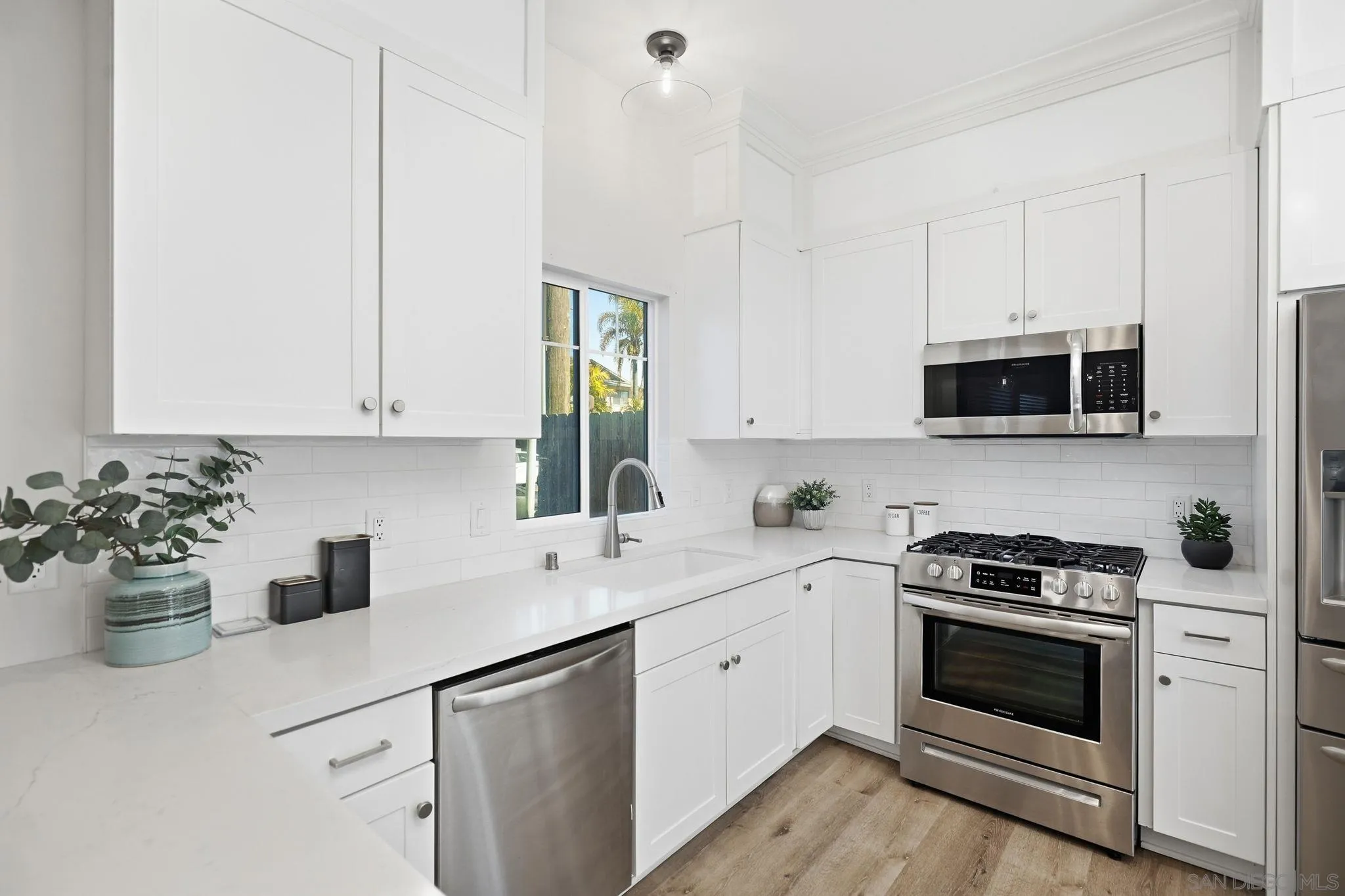 https://cdn.realtyfeed.com/cdn/127/260004551/f0b20ddbbc4052858e47c2d0bd429a1b.webp