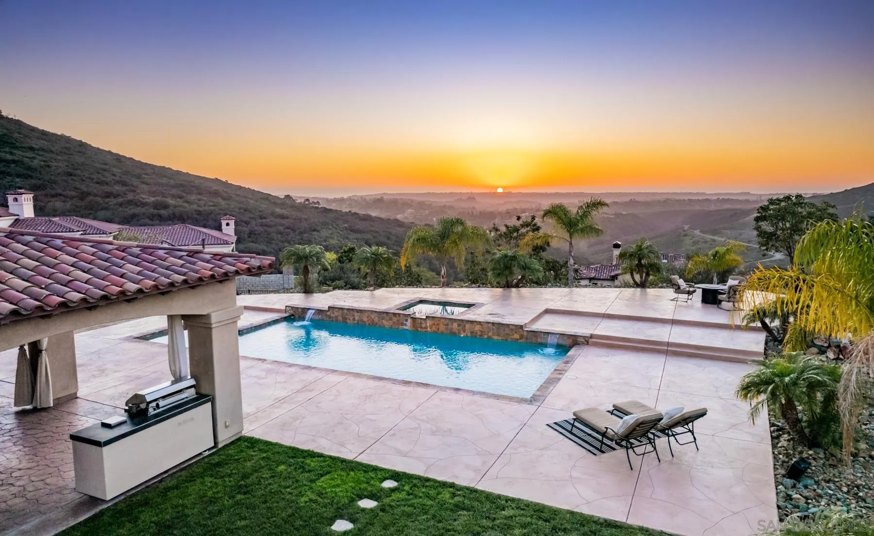 https://cdn.realtyfeed.com/cdn/127/260004559/c2ef68cefe7377a406317f37837e7351.webp