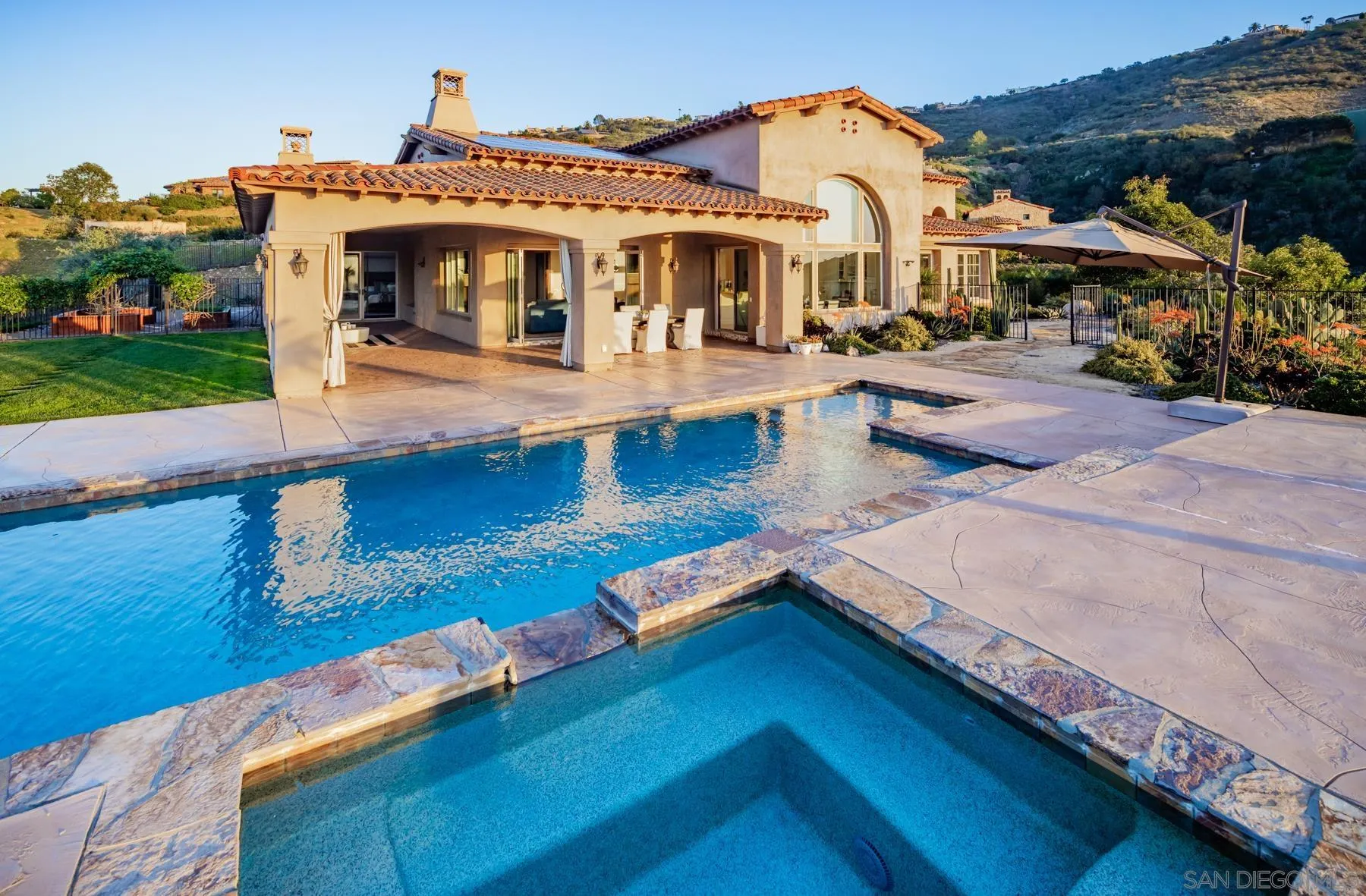 https://cdn.realtyfeed.com/cdn/127/260004559/eb3354a1ba09a31459b00d41a5213c0a.webp
