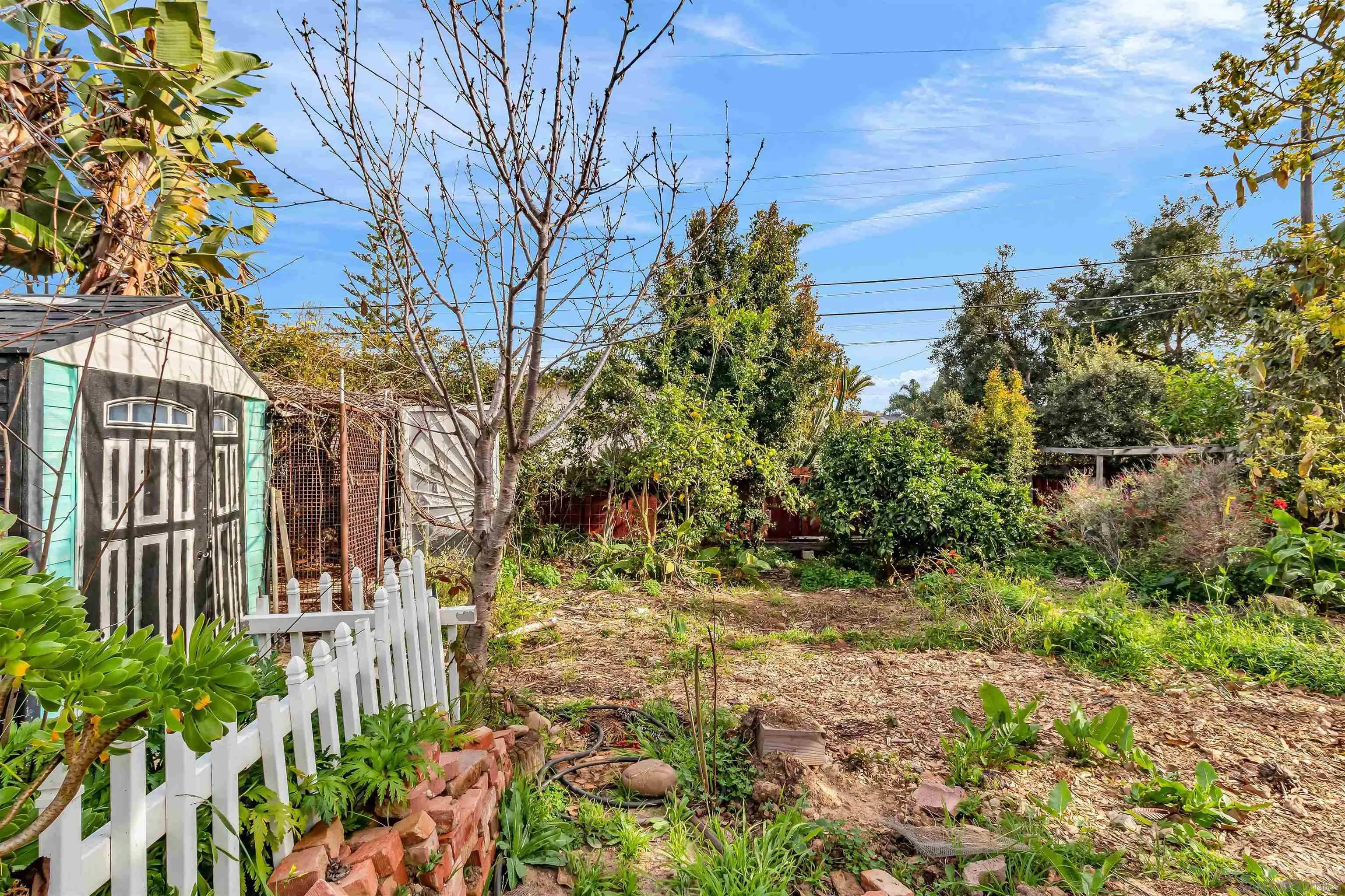 https://cdn.realtyfeed.com/cdn/127/260004560/2755e843eb9b3467f2d9cc066a84728c.webp