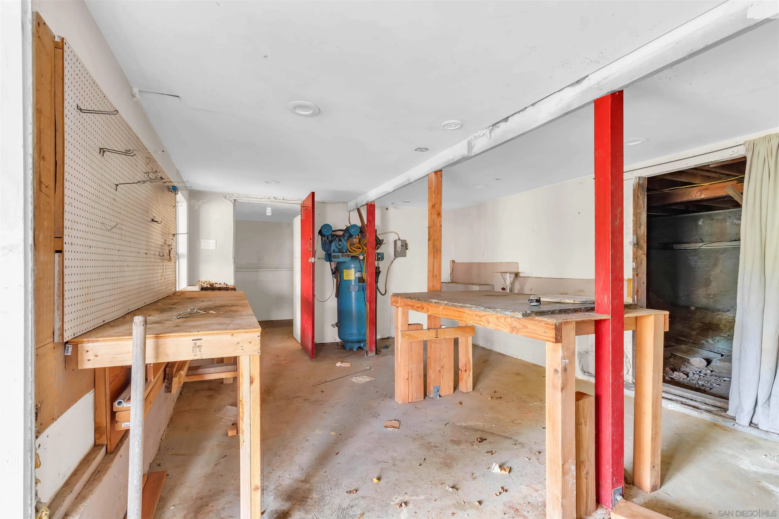 https://cdn.realtyfeed.com/cdn/127/260004560/9d78e208037679b345bda29856baf783.webp