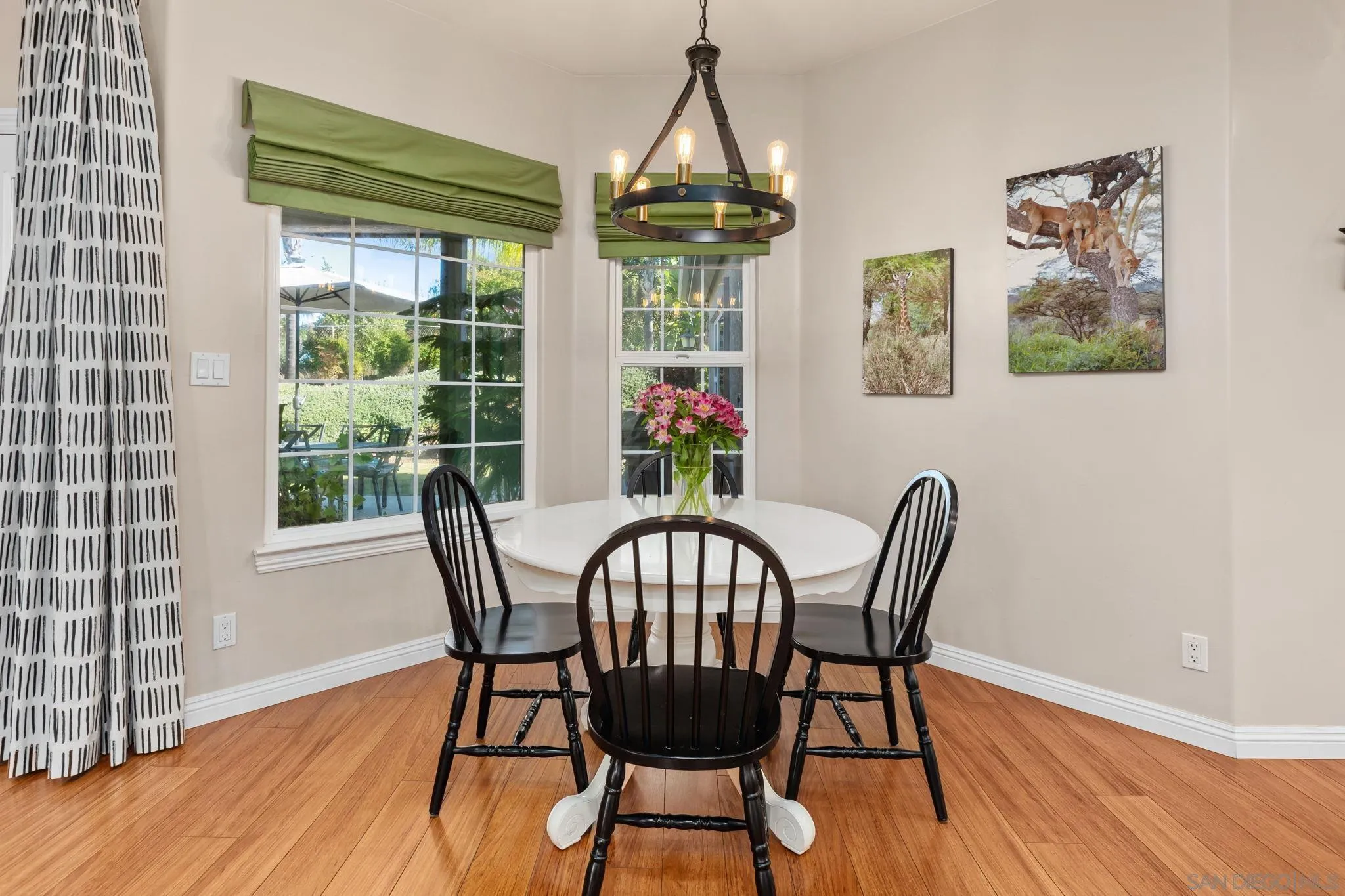 https://cdn.realtyfeed.com/cdn/127/260004561/4d18eb40d48258a4b03b4949eac9a1da.webp