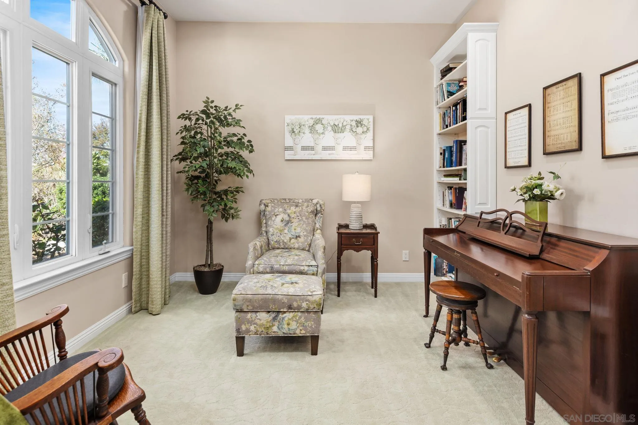 https://cdn.realtyfeed.com/cdn/127/260004561/85ab29109b056fab75ef7fafb1c18fb7.webp