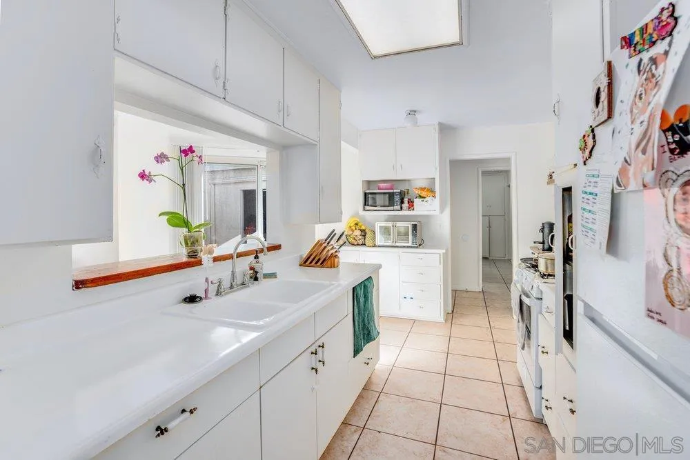 https://cdn.realtyfeed.com/cdn/127/260004564/79f8c13367b01a78c23e0d6bd6fa0d44.webp