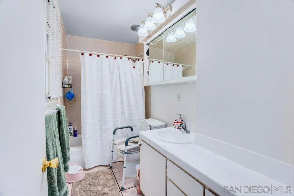 https://cdn.realtyfeed.com/cdn/127/260004564/8c937701b9228b9da3eb9f70f1a35333.webp