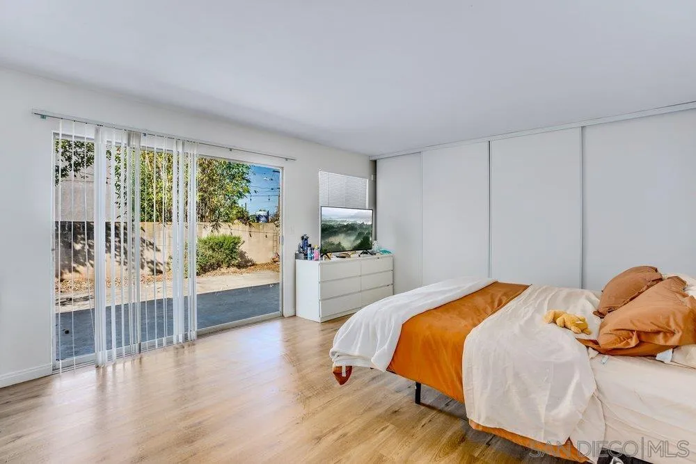 https://cdn.realtyfeed.com/cdn/127/260004564/eb7955cade69e9f2a9c1d74cb0433468.webp