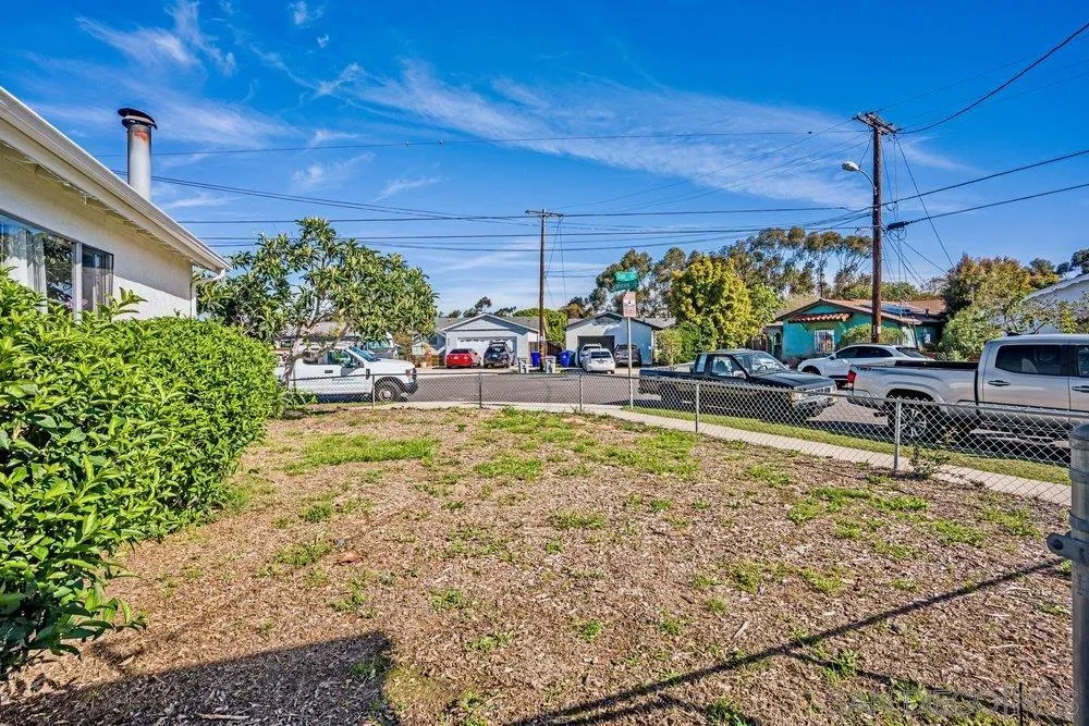 https://cdn.realtyfeed.com/cdn/127/260004564/ed1a3c5c967252fb29c117e0739c2621.webp