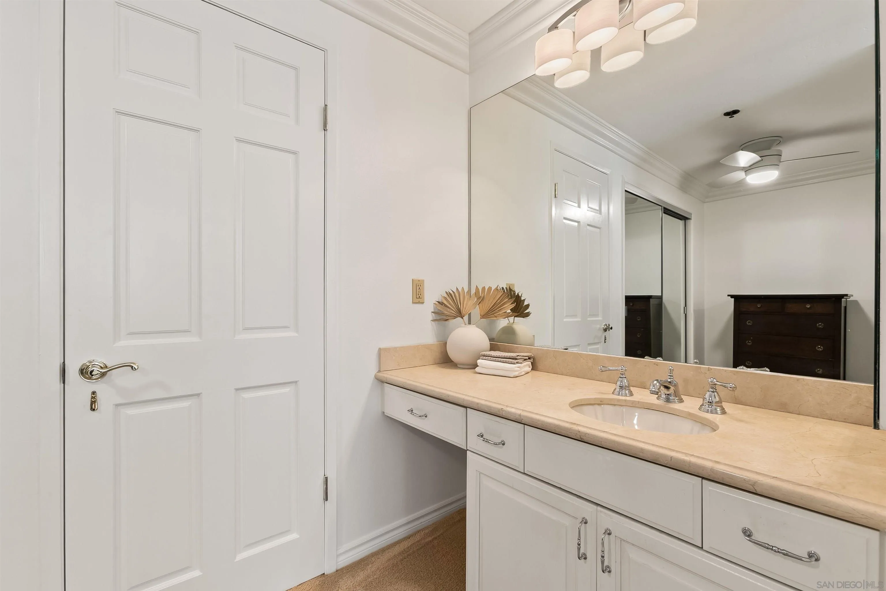 https://cdn.realtyfeed.com/cdn/127/260004569/4e75089d7640e54c43321fe97f28e63c.webp