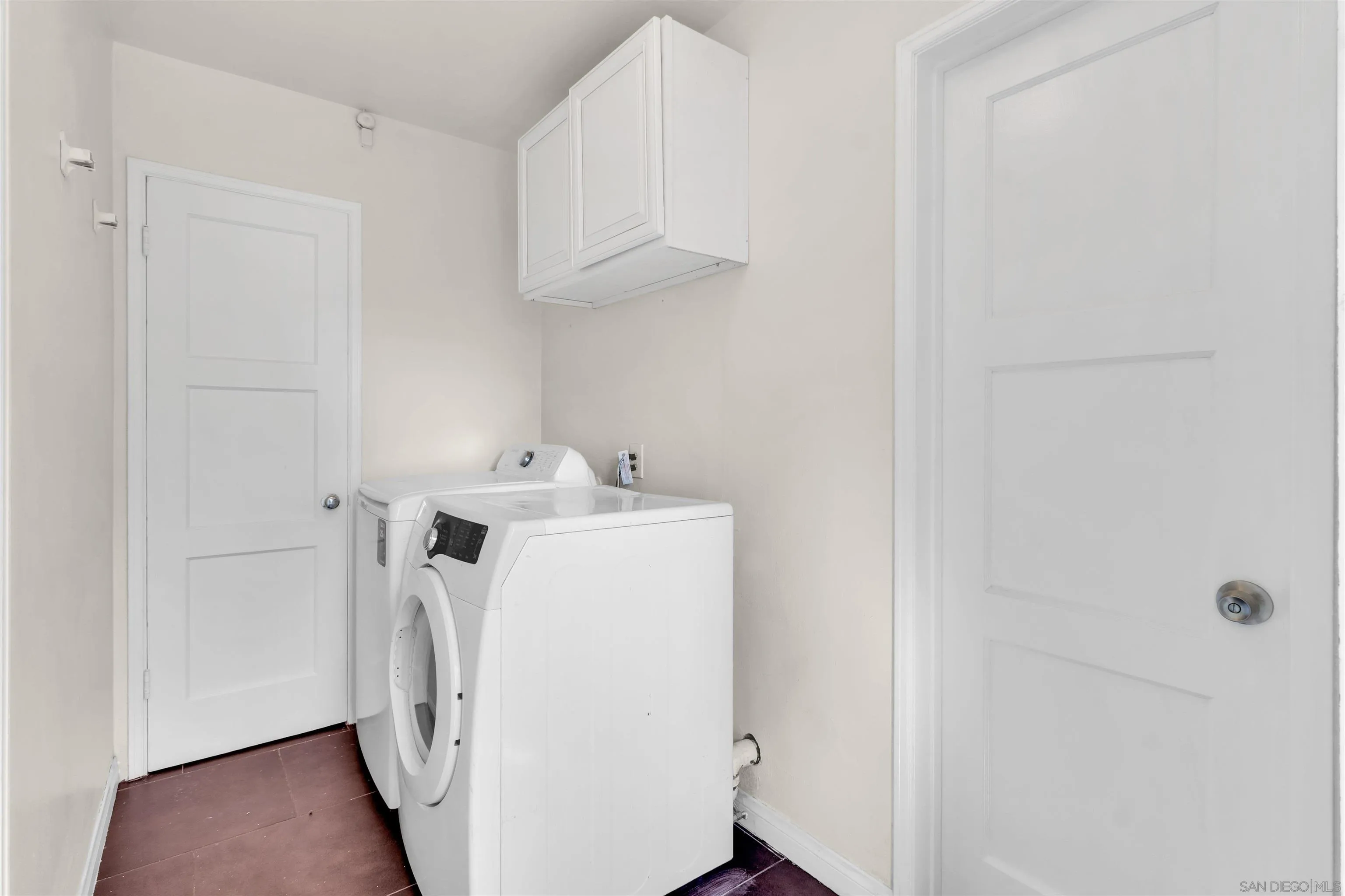 https://cdn.realtyfeed.com/cdn/127/260004570/1be9df2e33b0d59cefff9919b22c5659.webp