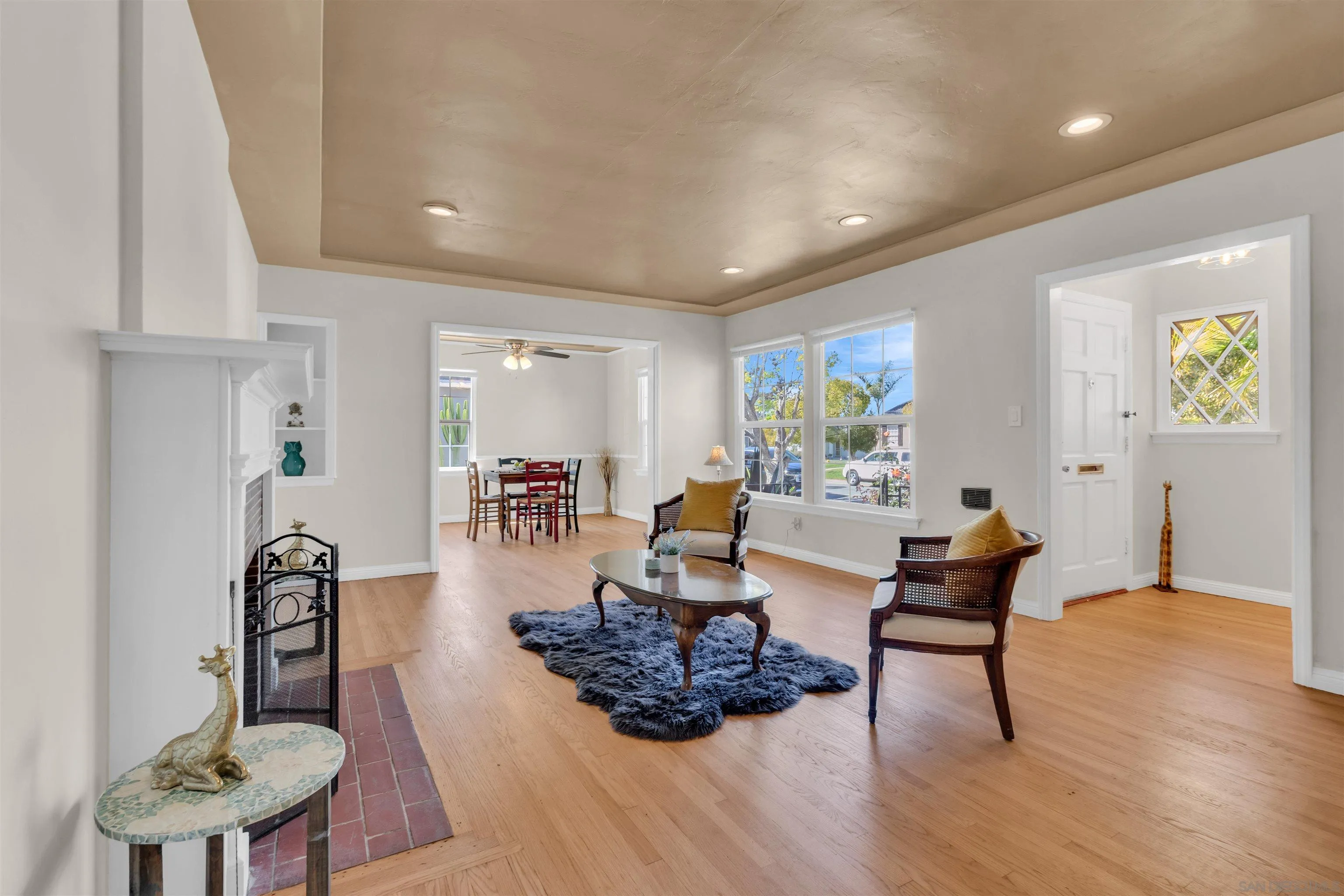 https://cdn.realtyfeed.com/cdn/127/260004570/620c1e62a0f57c8ffa4423efb12a05c8.webp