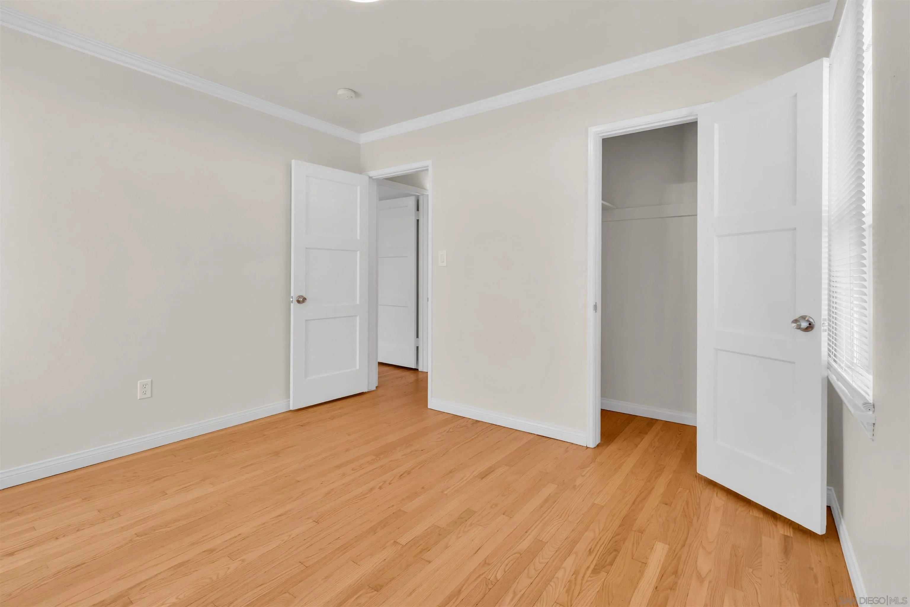 https://cdn.realtyfeed.com/cdn/127/260004570/fe846faa166e7f56aa77adacb854796f.webp
