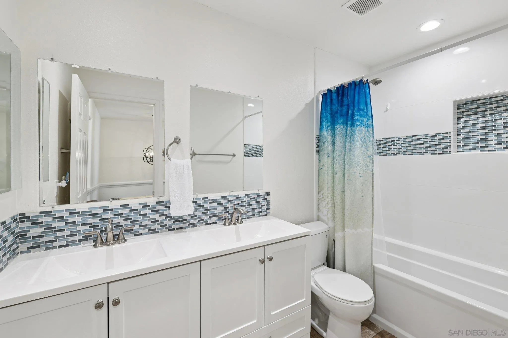https://cdn.realtyfeed.com/cdn/127/260004573/0658ad08c601fa2e1f86aaea68a807f3.webp