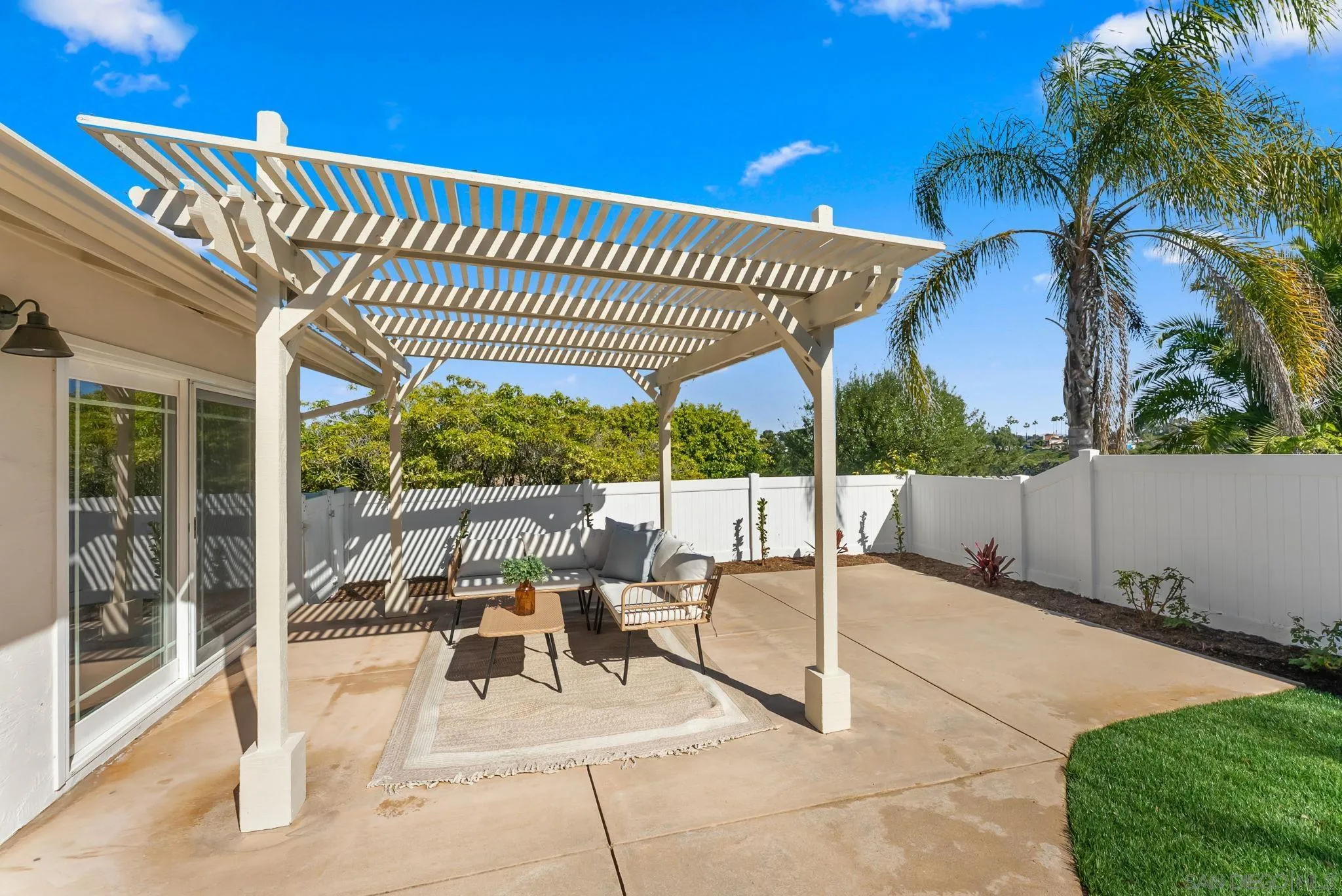 https://cdn.realtyfeed.com/cdn/127/260004574/1e6ee56803d771ee74e6370526907c6a.webp