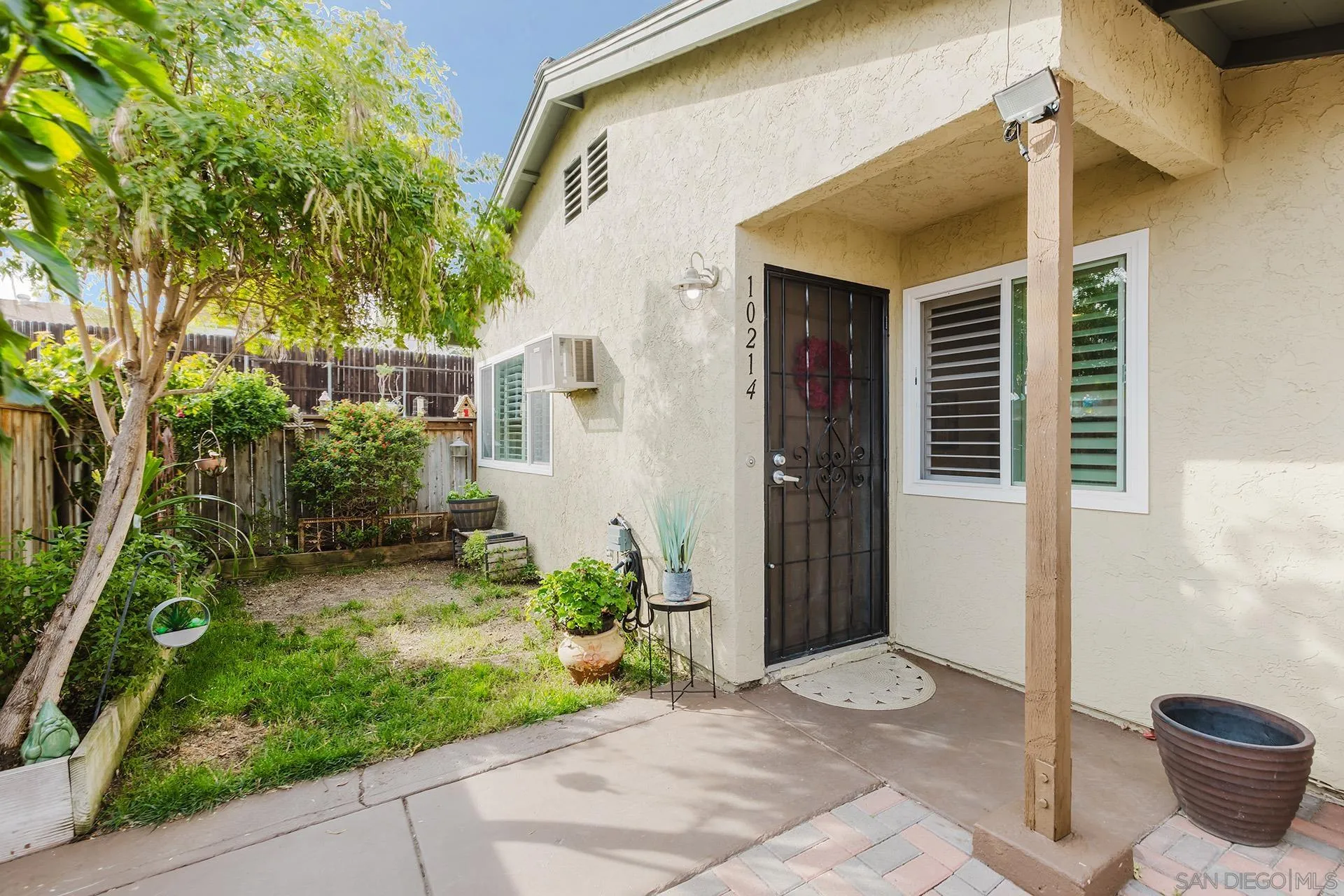 1051 Rock Springs UNIT 241, Escondido, CA, 92026