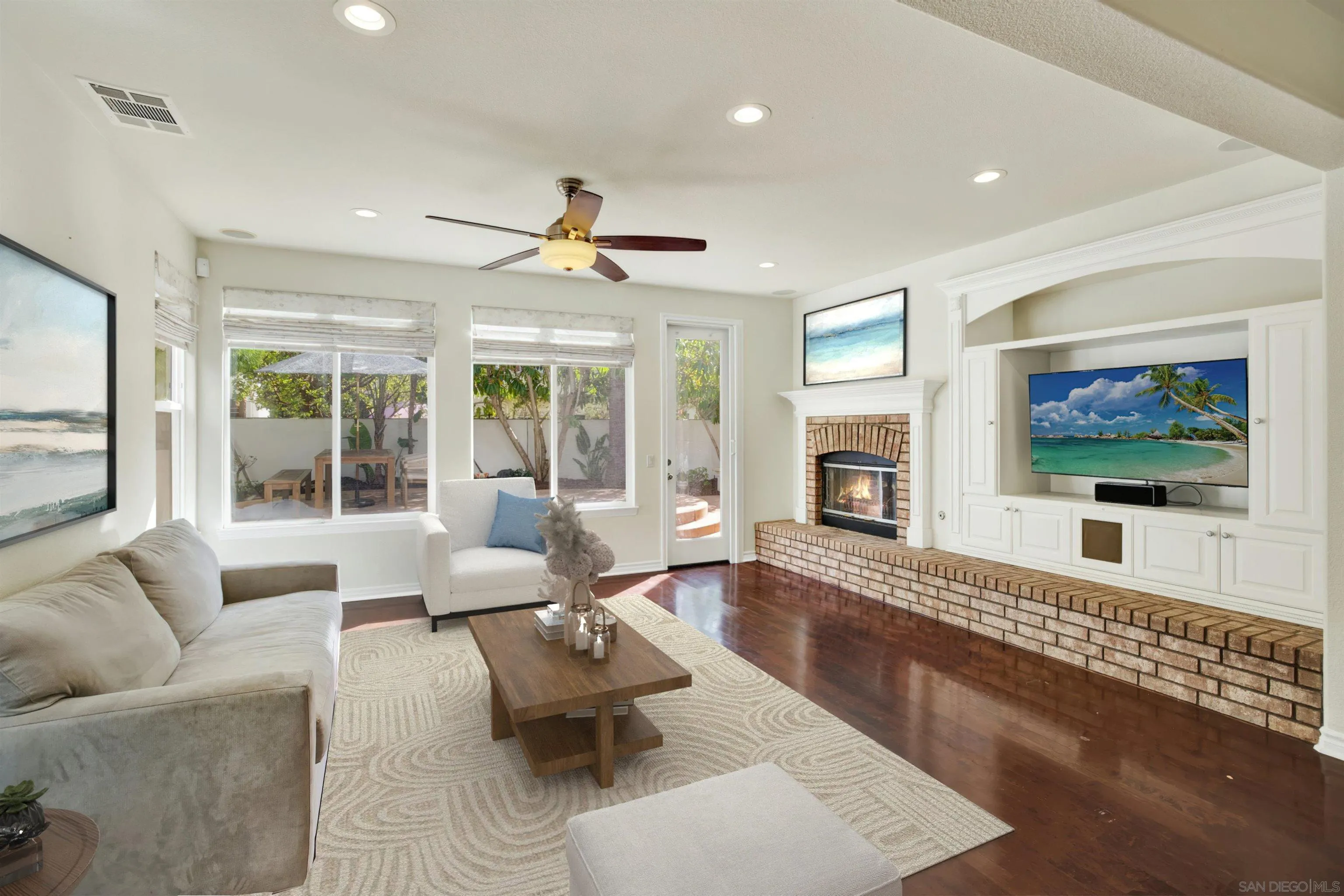 https://cdn.realtyfeed.com/cdn/127/260004584/104325a9406730536e425cf9040bfbf6.webp