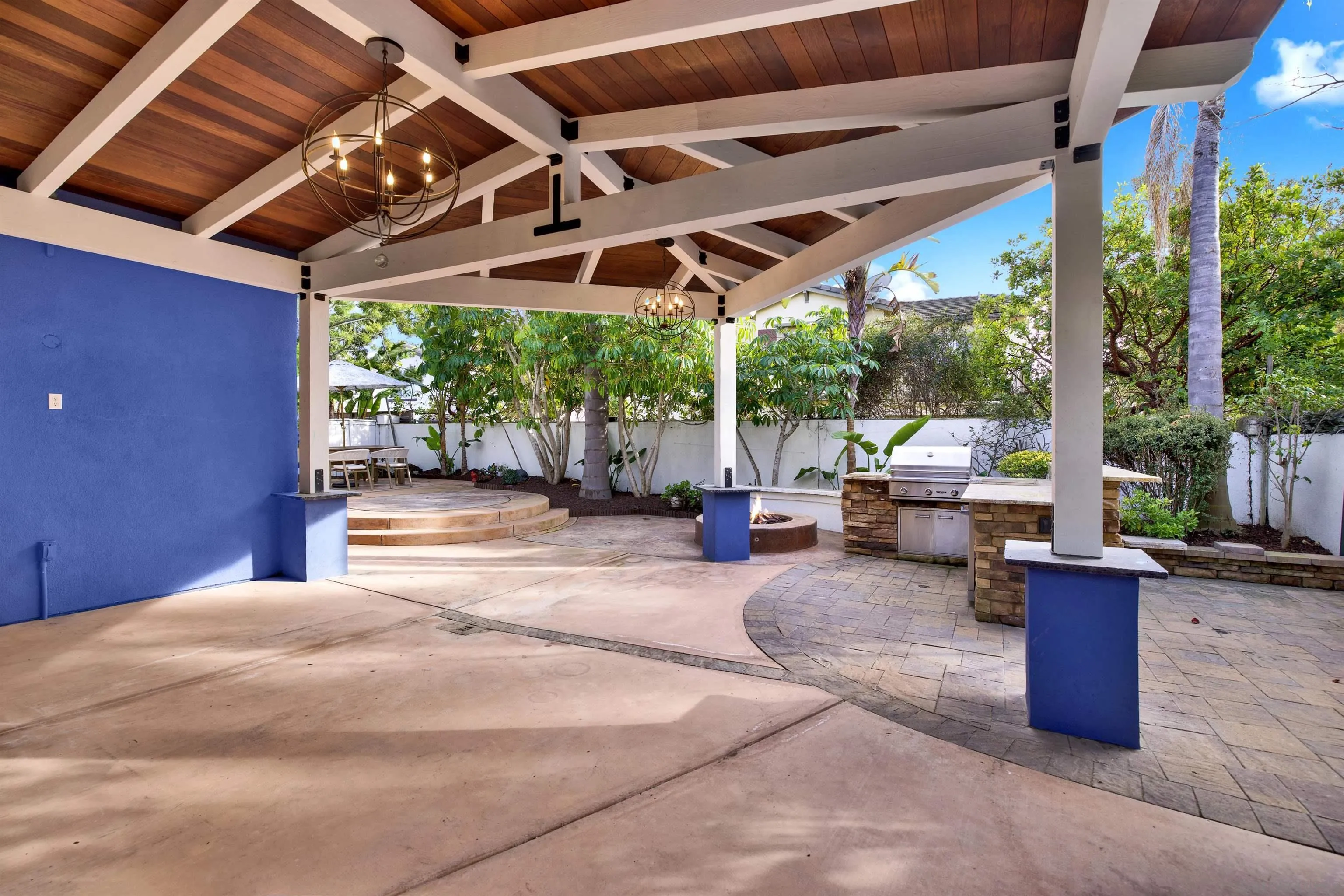 https://cdn.realtyfeed.com/cdn/127/260004584/734c7669ac45913d484e23652890b77c.webp