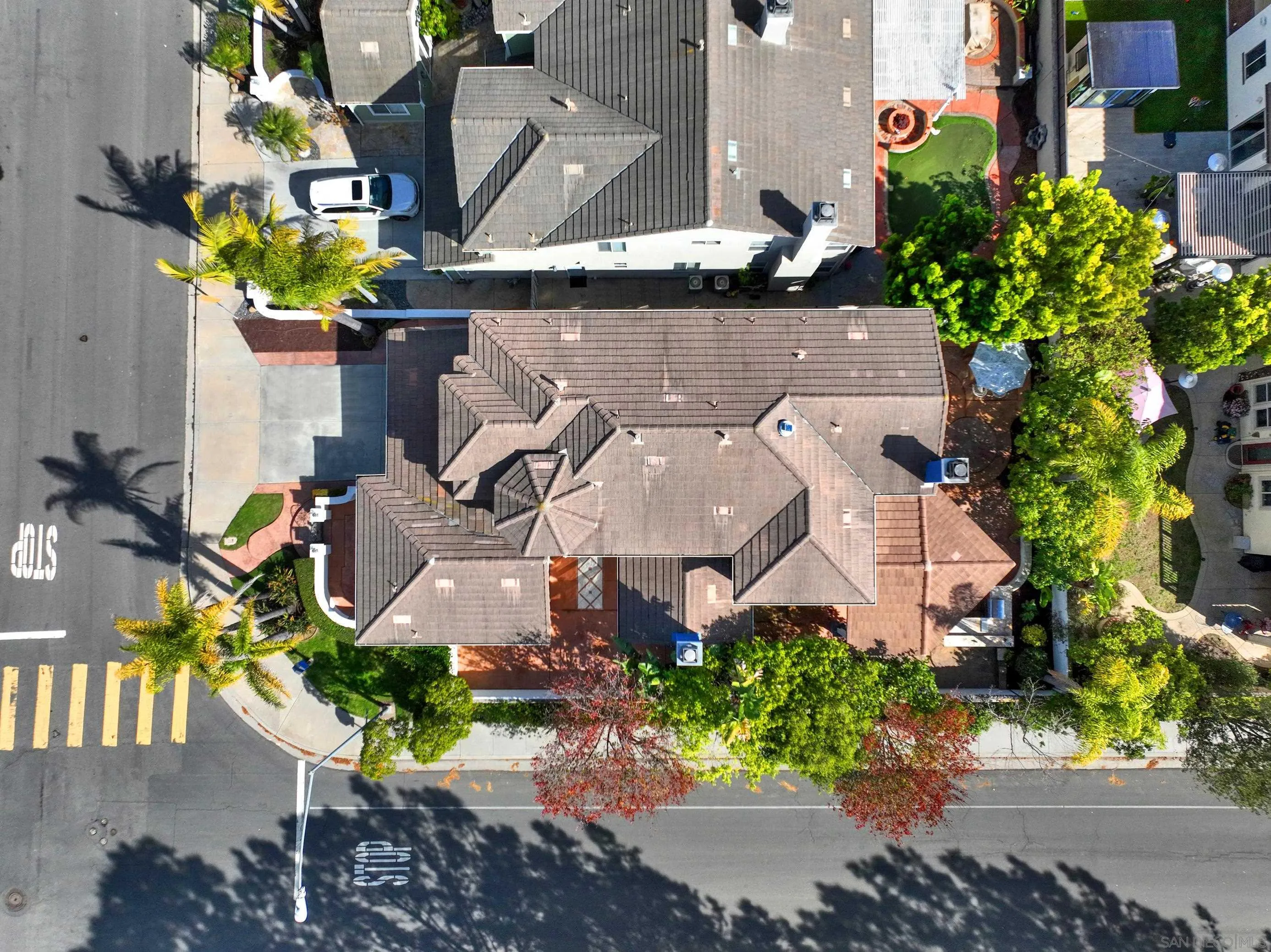 https://cdn.realtyfeed.com/cdn/127/260004584/95cdd1d25a1d924b2b29e332cf9f3ccf.webp