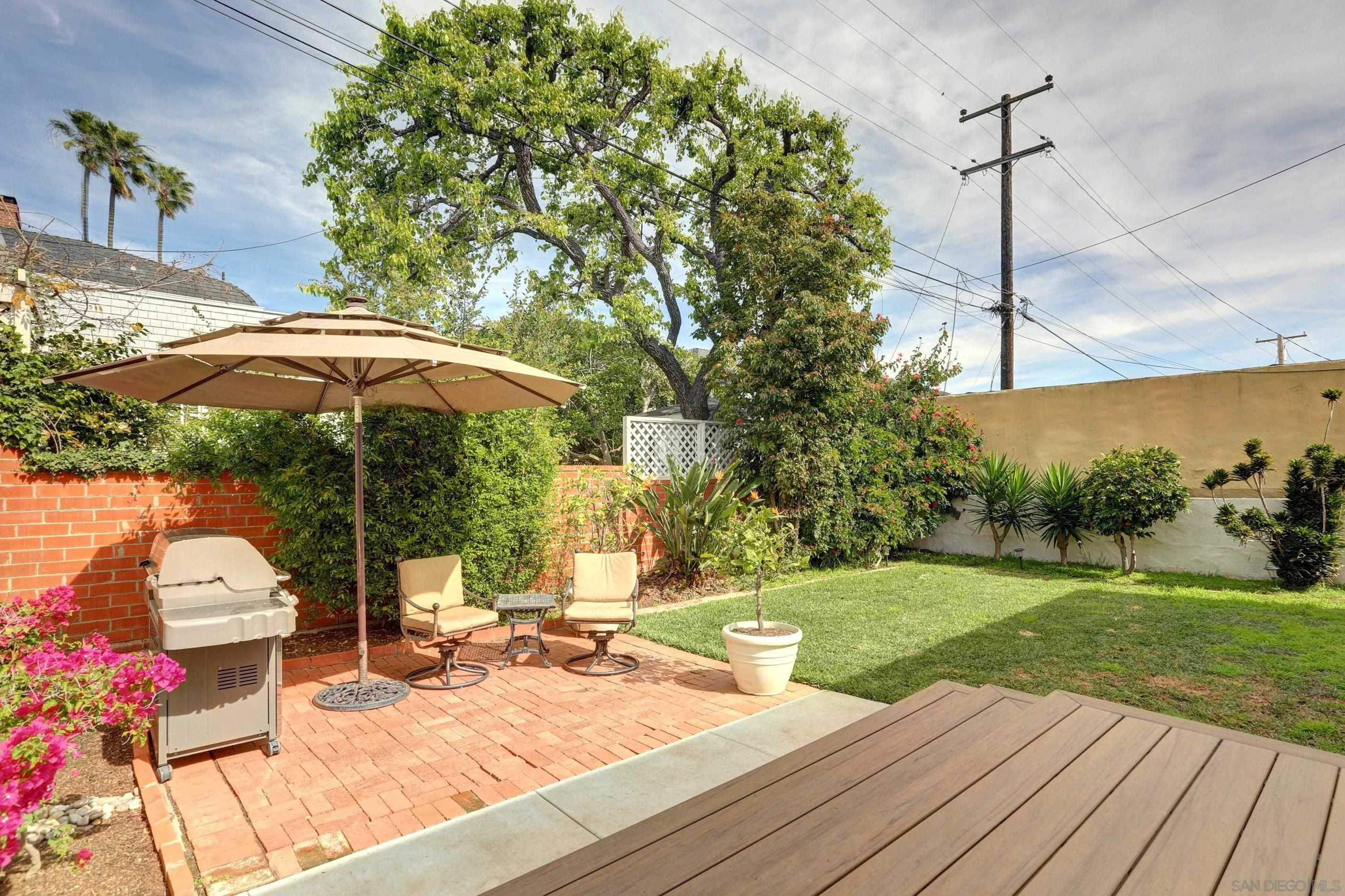 https://cdn.realtyfeed.com/cdn/127/260004585/c9d8534386e4664c20c962fcc20a27b9.webp
