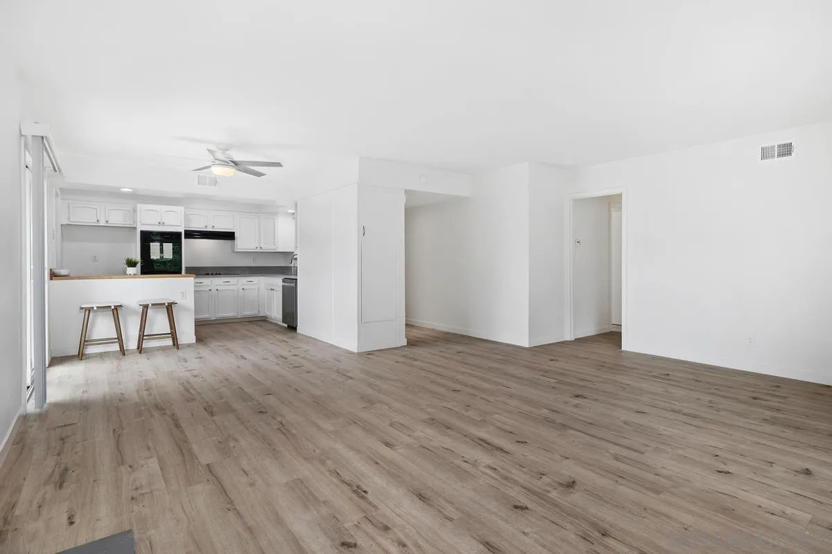 https://cdn.realtyfeed.com/cdn/127/260004588/224020ba2c8235c75f4aaf47234e7b87.webp
