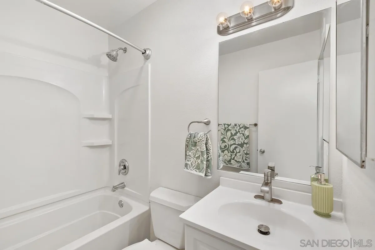 https://cdn.realtyfeed.com/cdn/127/260004588/23284419eaaa13911f3722ebf1e9ba71.webp