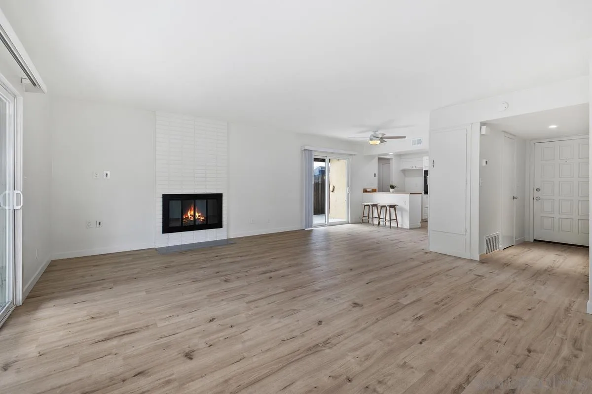 https://cdn.realtyfeed.com/cdn/127/260004588/a39d348abfb8ea5060b5e9774c5a66b7.webp