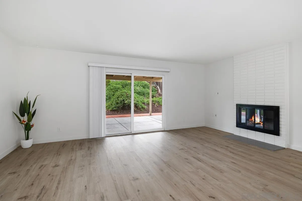 https://cdn.realtyfeed.com/cdn/127/260004588/a6fba549b8e2a5c554b54ffa10618d76.webp