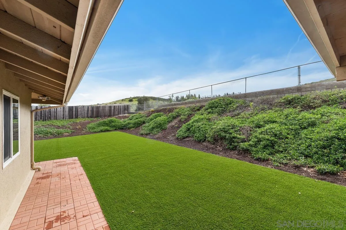 https://cdn.realtyfeed.com/cdn/127/260004588/ec81618b0893c8e57766380a6f4703d1.webp