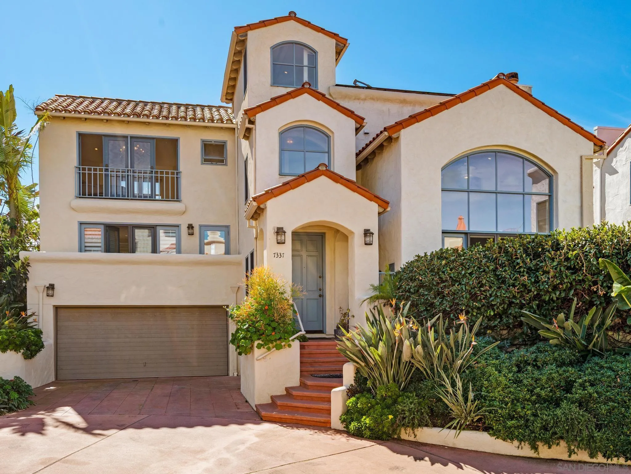 https://cdn.realtyfeed.com/cdn/127/260004594/2869b5064677bd52ce9abfa83a304b46.webp