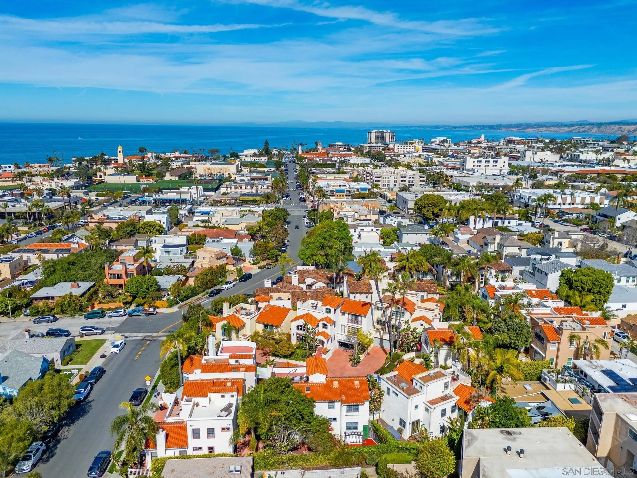 https://cdn.realtyfeed.com/cdn/127/260004594/862145ab77f53344205c7f893595c3dc.webp