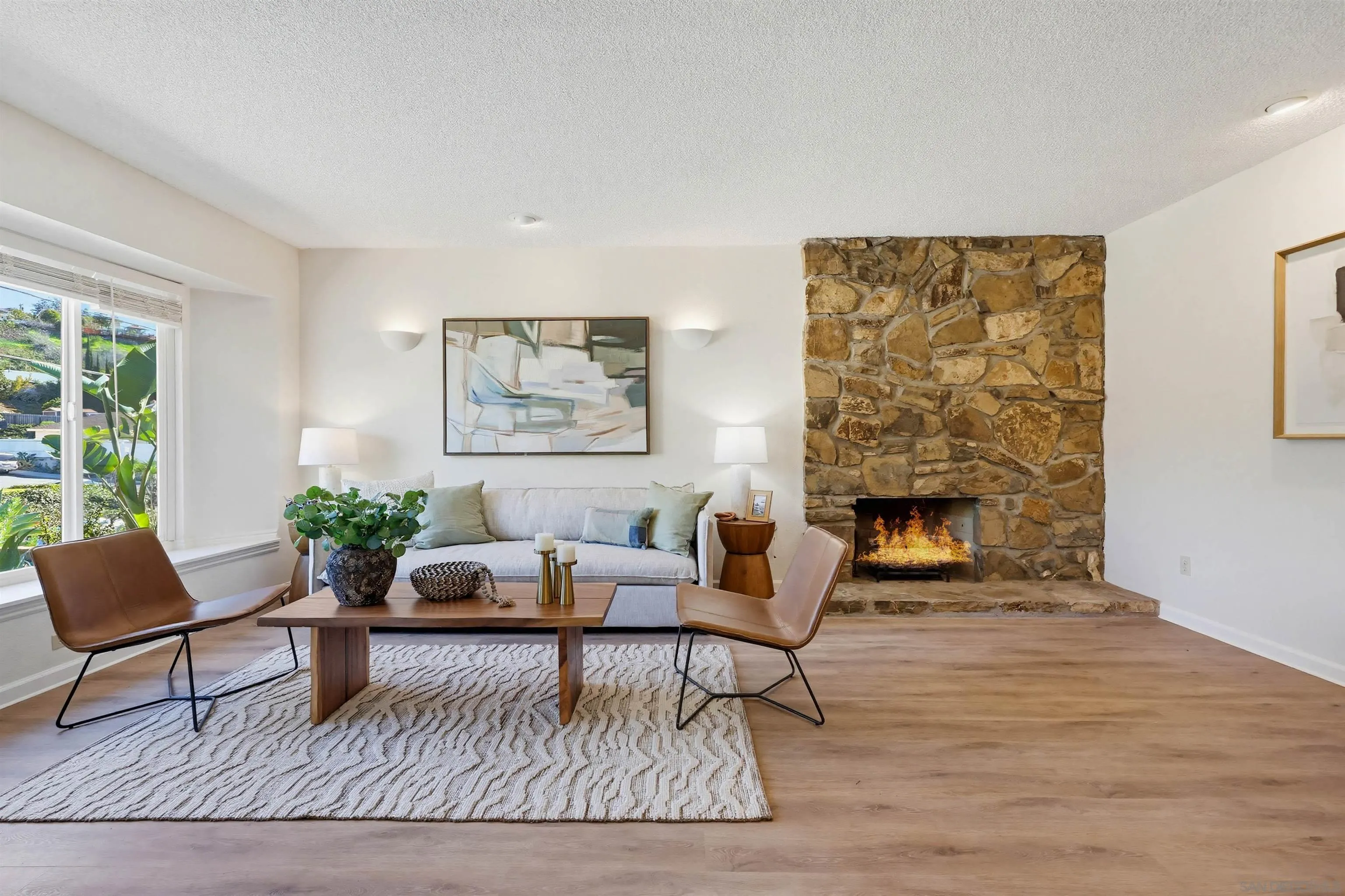 https://cdn.realtyfeed.com/cdn/127/260004596/63fdead27dd0b55df4899286df81d05c.webp