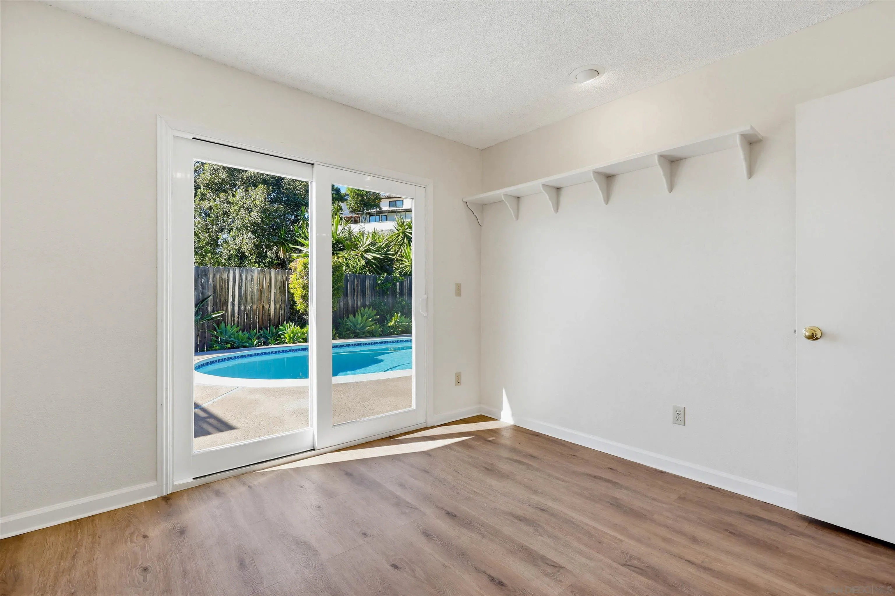 https://cdn.realtyfeed.com/cdn/127/260004596/84e8df912094ea6c4299376637abd1dd.webp