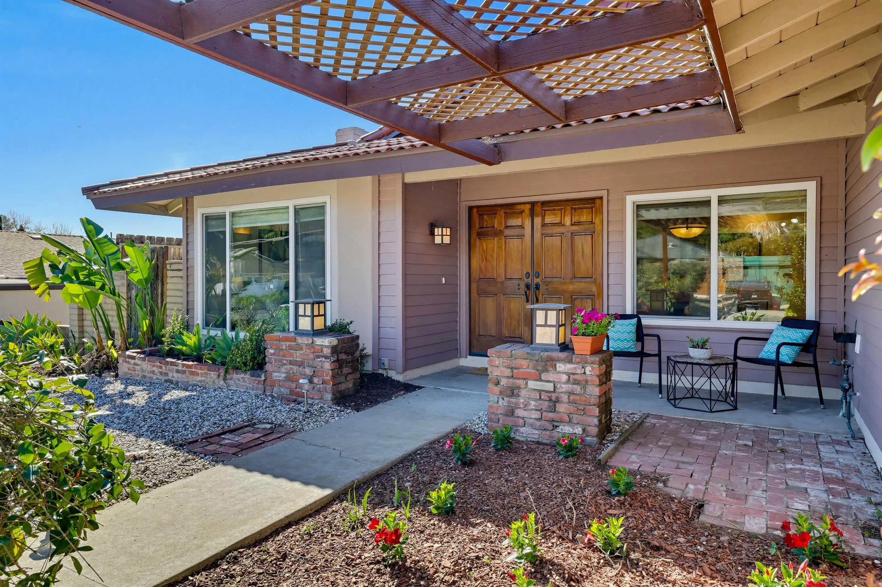 https://cdn.realtyfeed.com/cdn/127/260004596/ce6fda223b5c58106f6c7250705b3fa7.webp