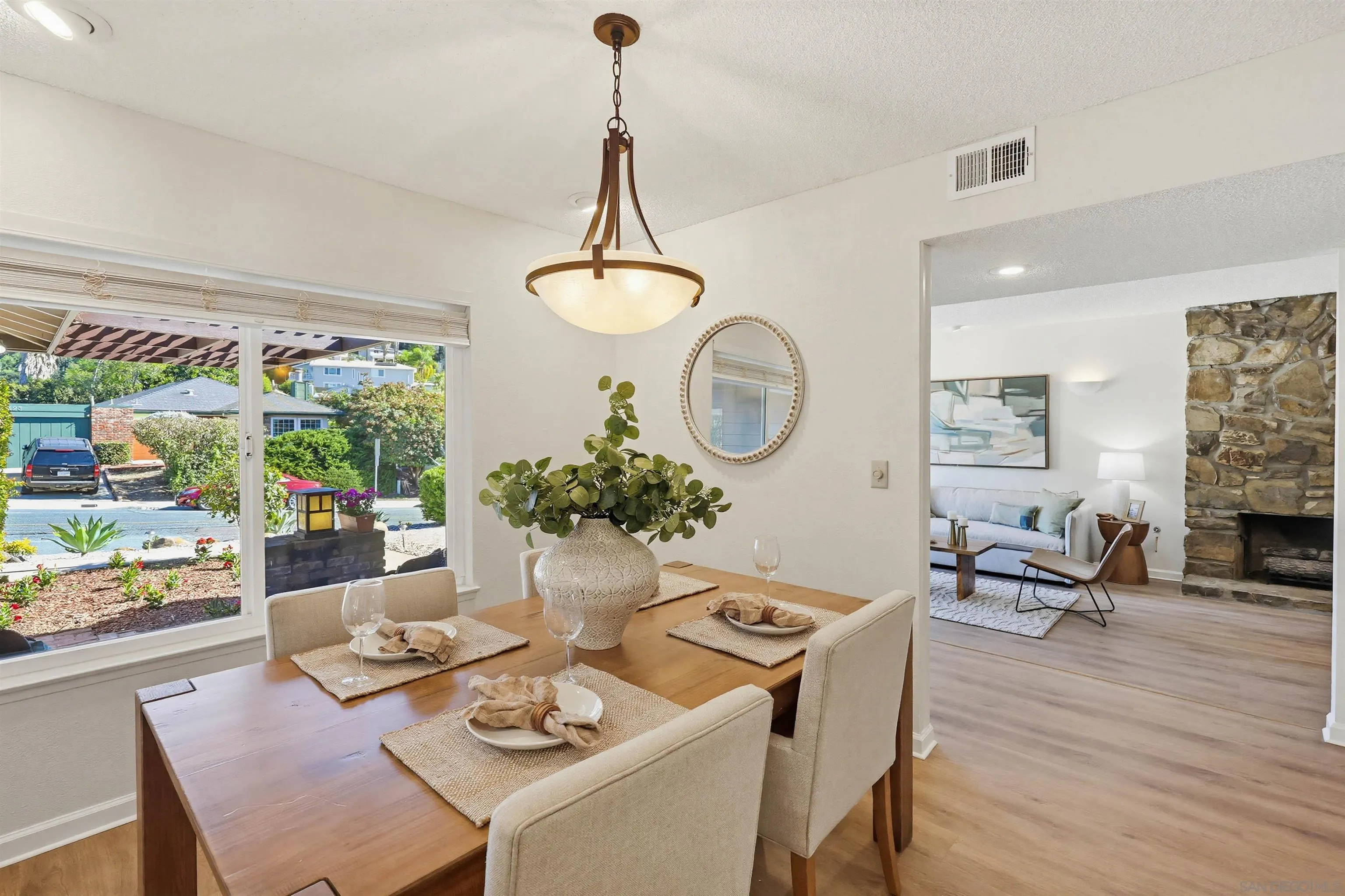 https://cdn.realtyfeed.com/cdn/127/260004596/f2c235893539e3ae6349e242cccf35cf.webp