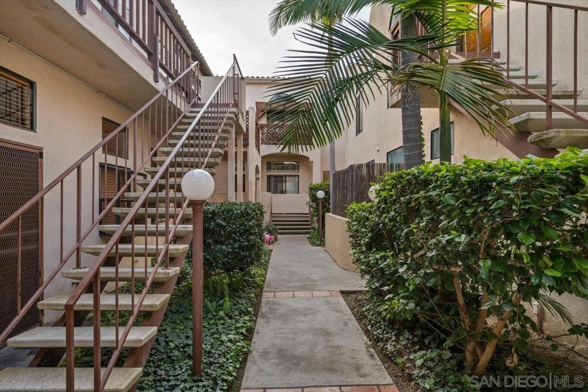 Photo #40: 260004600 Listing: Photo #40