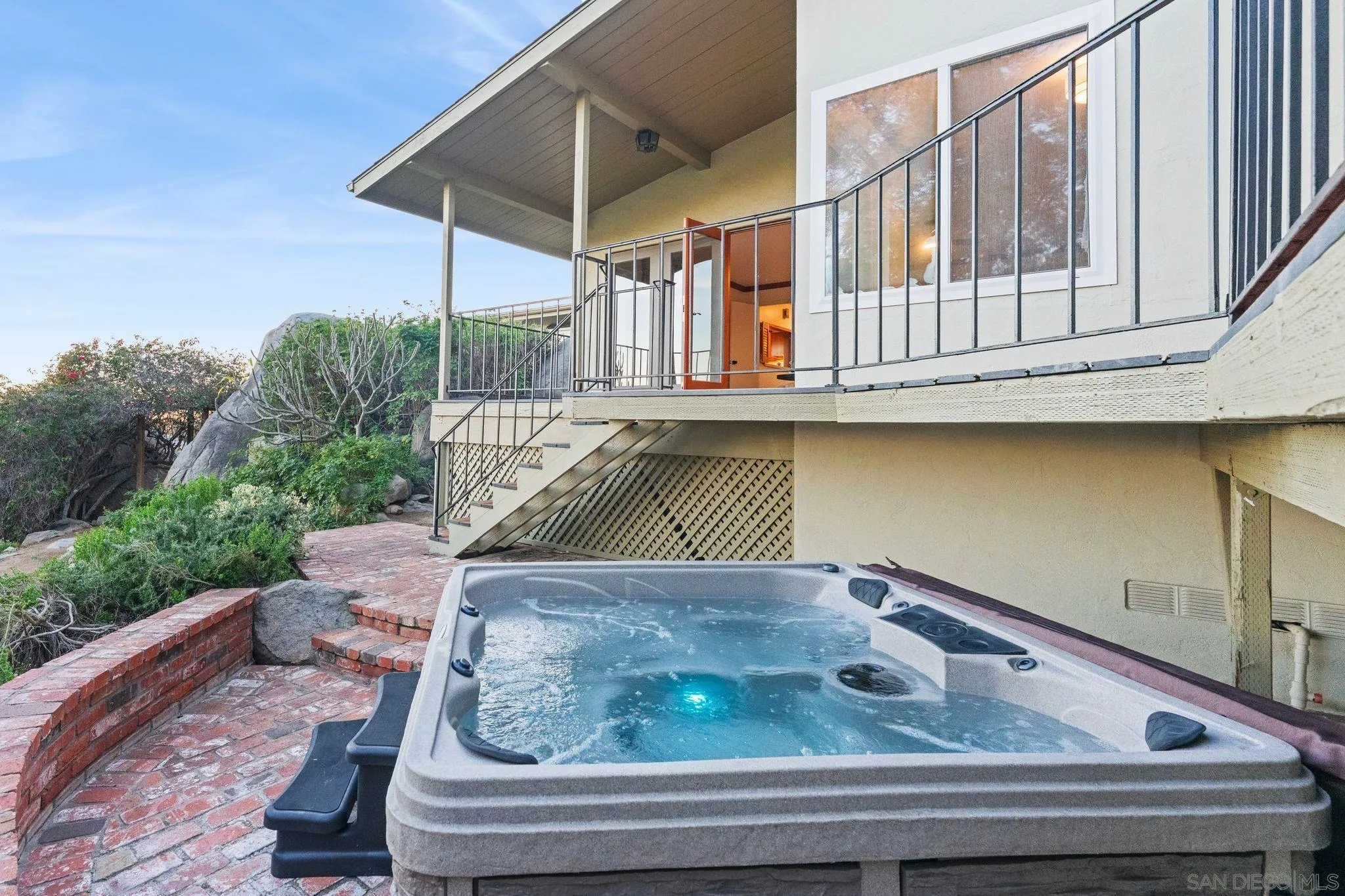 https://cdn.realtyfeed.com/cdn/127/260004601/3ed7bd3666b27856c4666a91006db270.webp