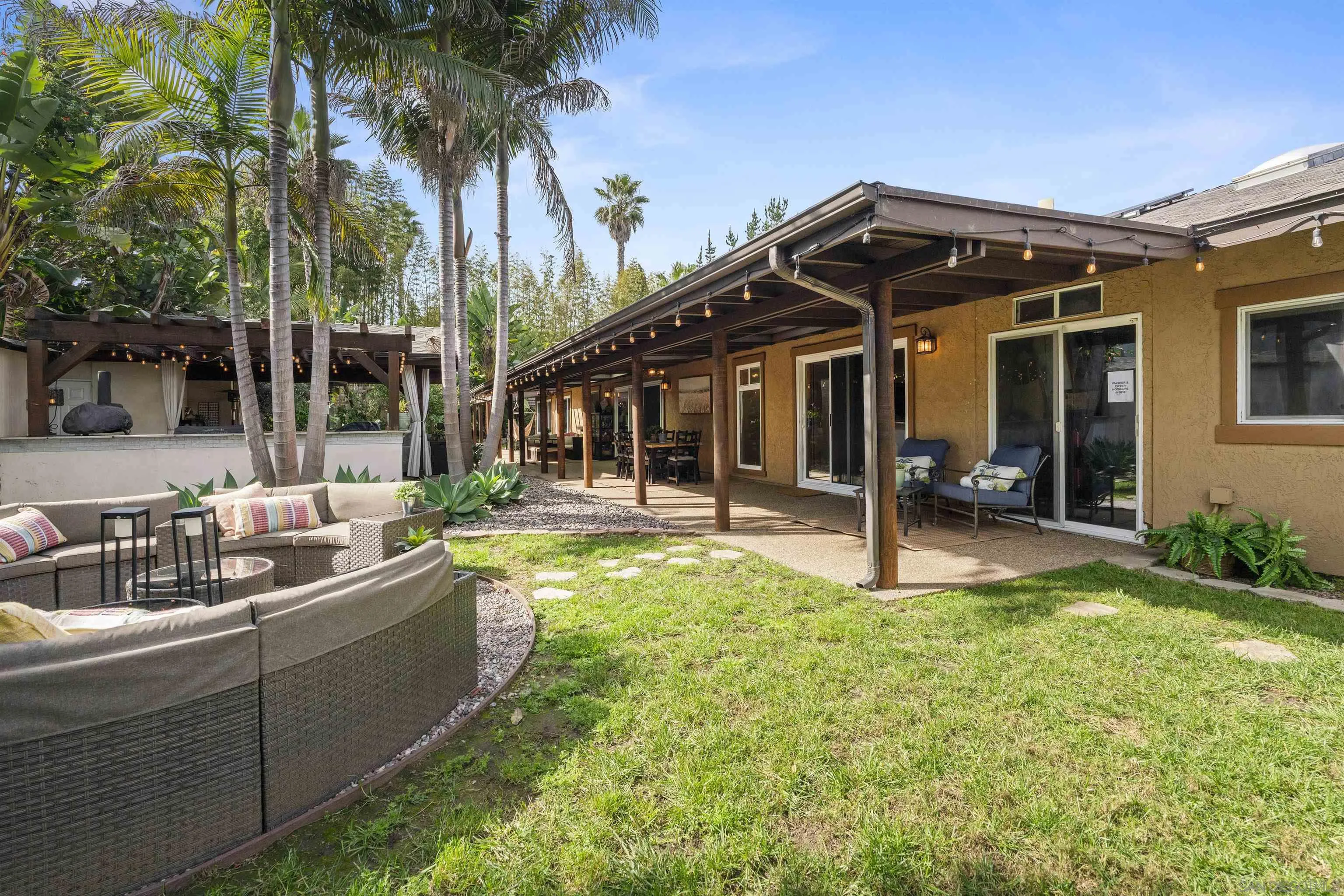 https://cdn.realtyfeed.com/cdn/127/260004604/eb83f8c8529d8b84ad11a45d880e23d4.webp