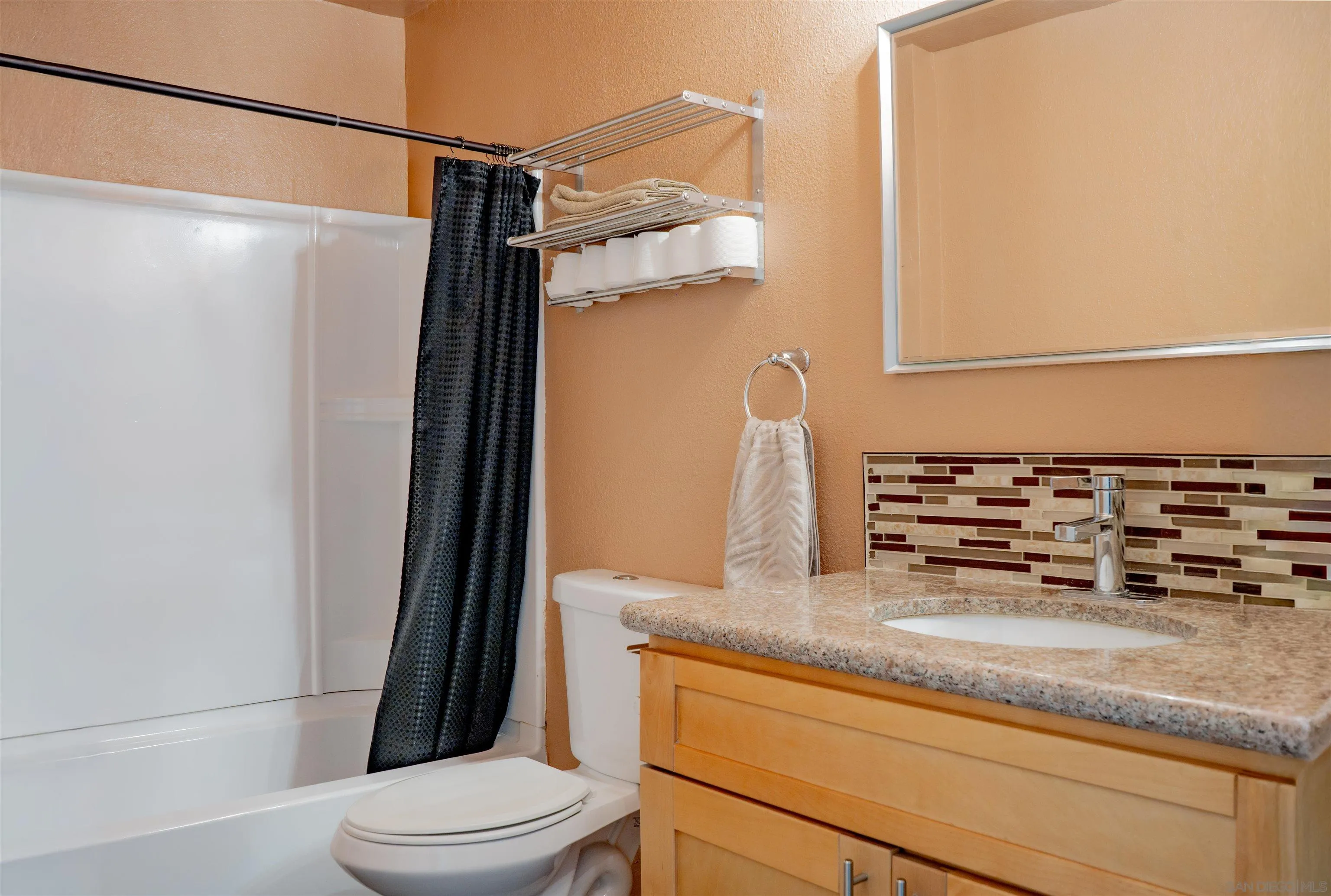 Photo #7: 260004605 Listing: Photo #7